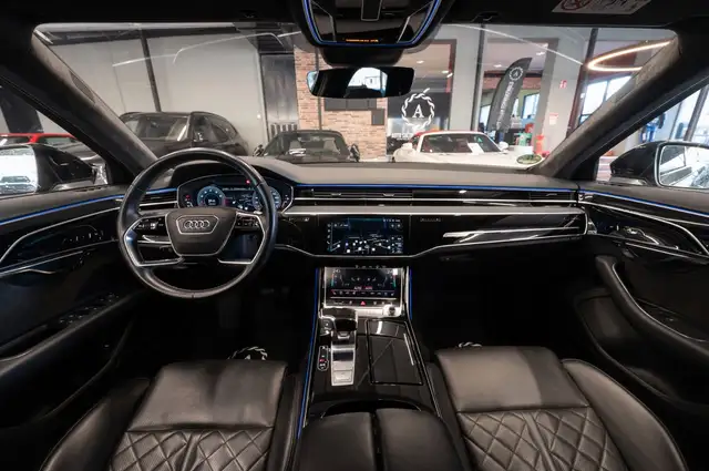 Audi A8 view 15