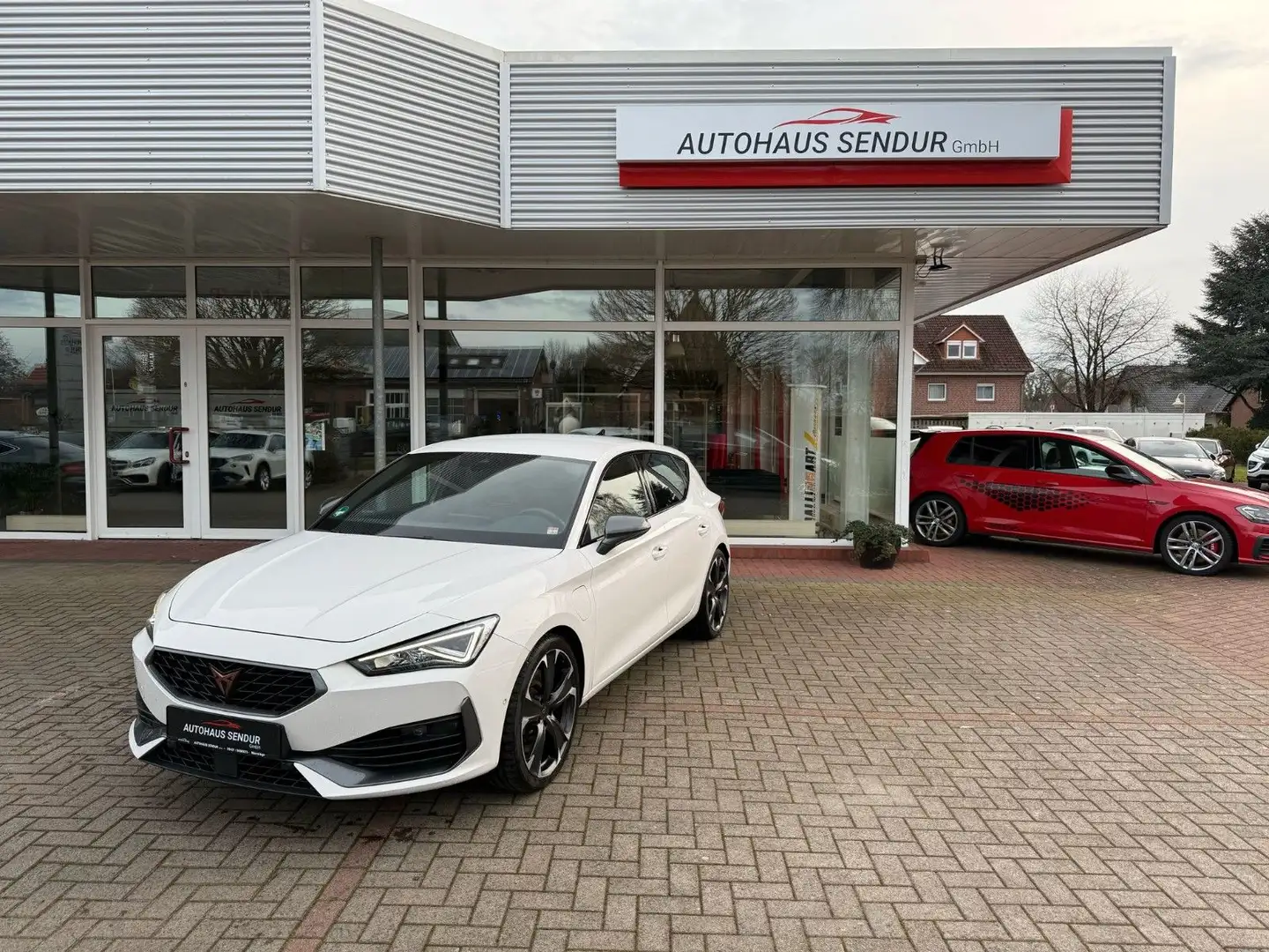 CUPRA Leon VZ e-Hybrid 1.4 *SERVICE NEU*TOP*KAMERA Weiß - 1