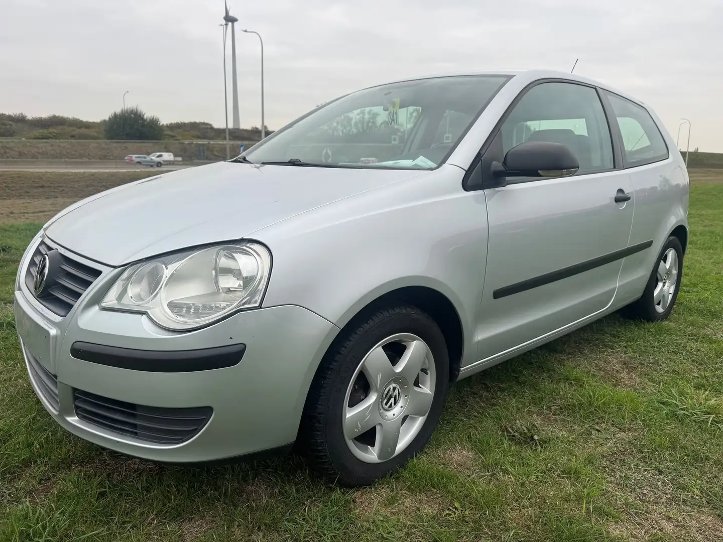 Volkswagen Polo 1.2i / Garantie 12m. Zilver - 1