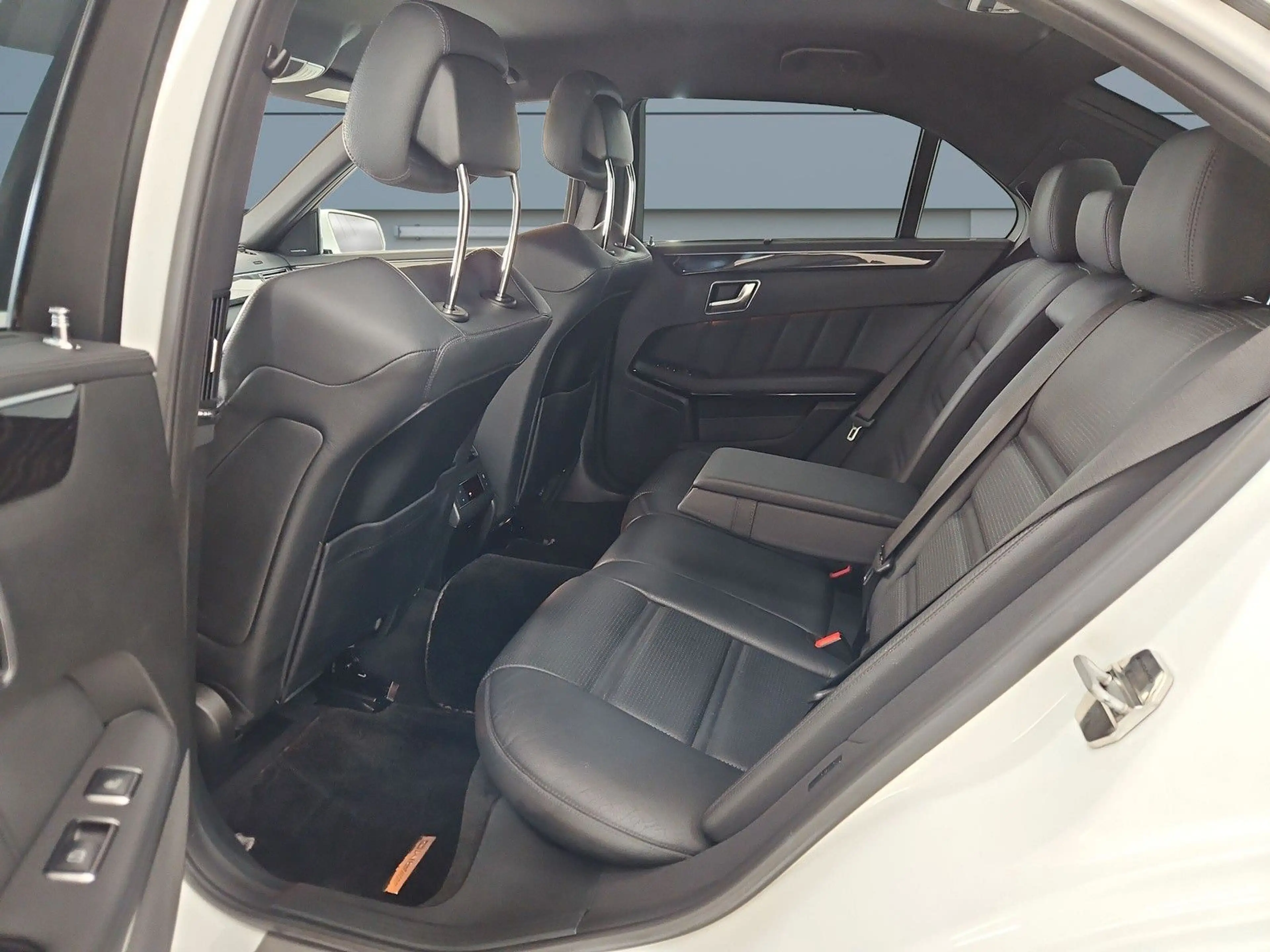 Mercedes-Benz E 63 AMG E63 AMG 525PS *AMG DRIVERS*H&K*PEFORMANCE*MEM* — photo 8