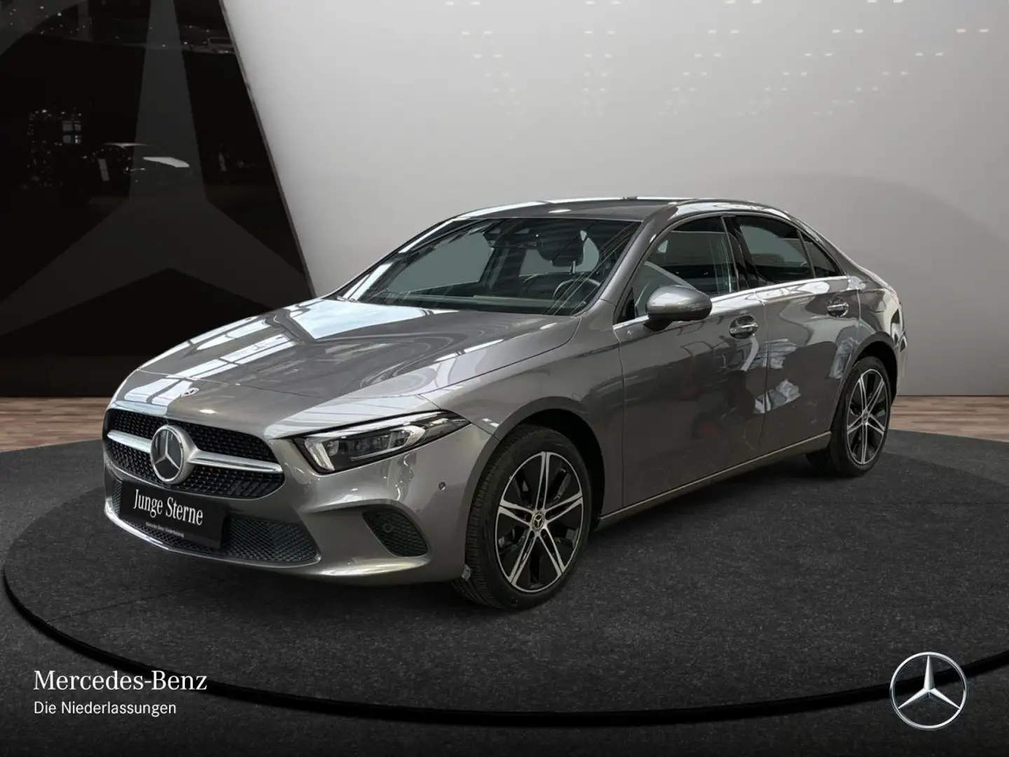 Mercedes-Benz A 250 e Lim STYLE+360°+MULTIBEAM+BURMESTER+8G Gris - 2