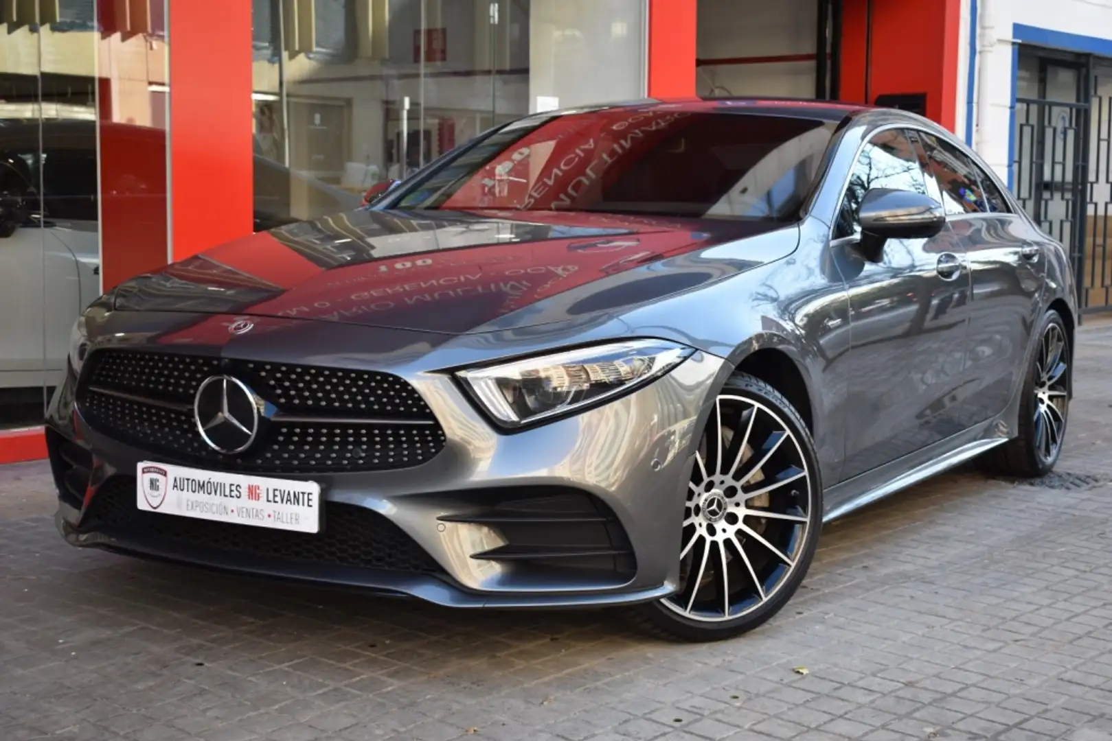 Mercedes-Benz CLS 450 EQ Boost 4Matic Aut. Gris - 1