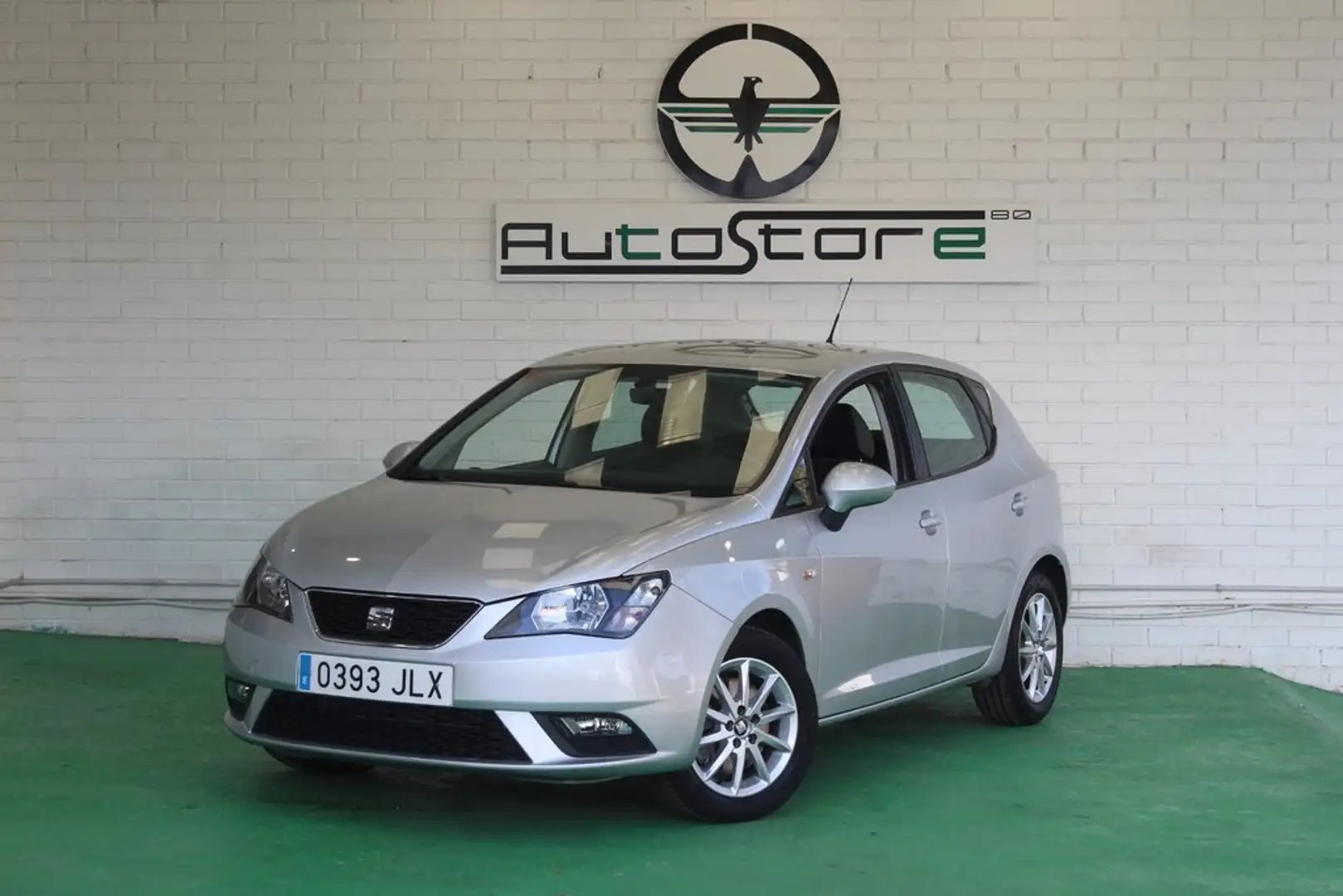 SEAT Ibiza 1.4 TDI 105cv Style Grijs - 1