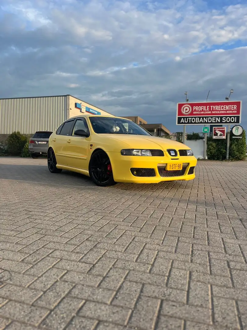 SEAT Leon 1.8-20V Cupra R Geel - 1