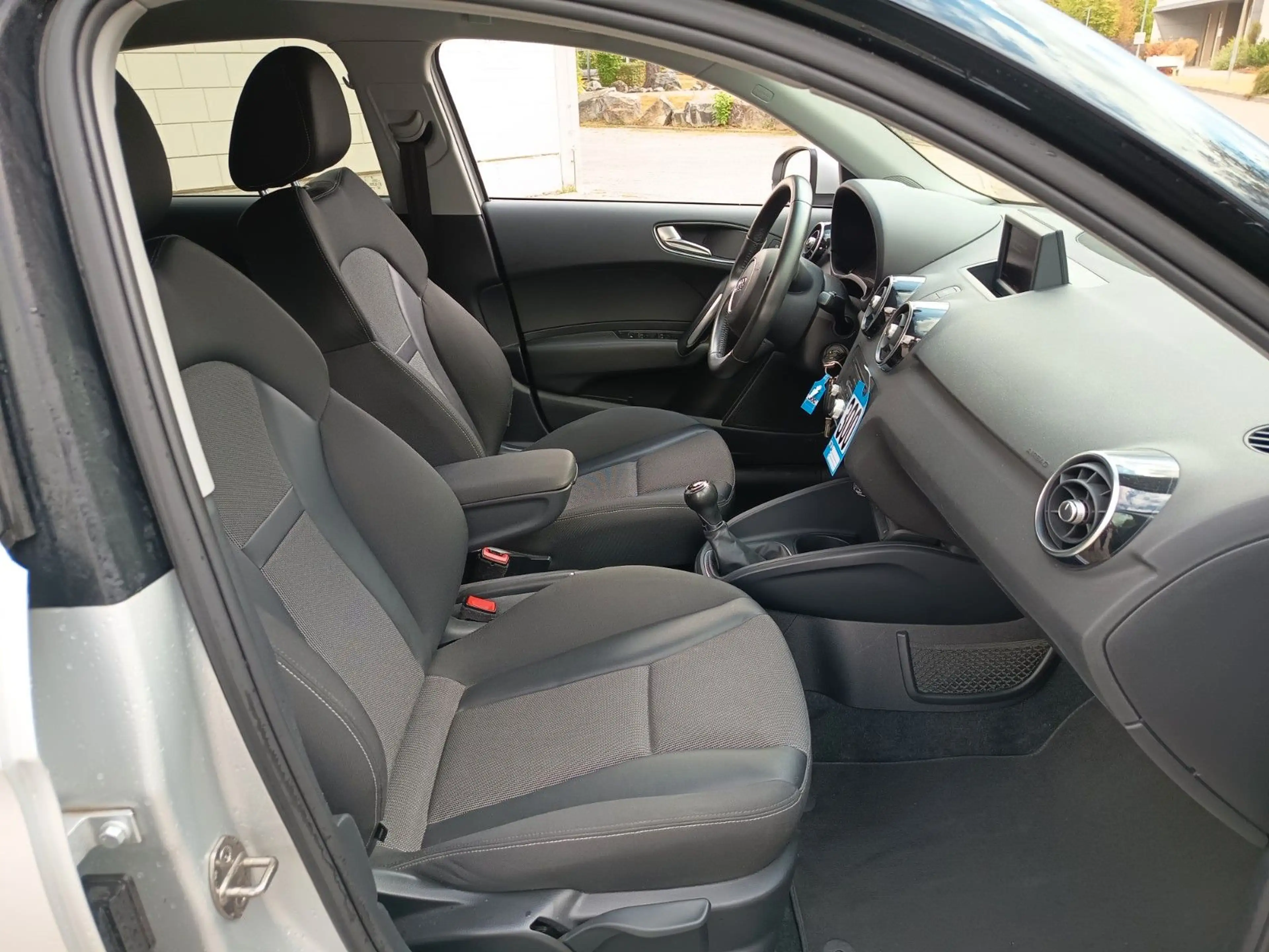 Audi A1 Sportback ambition — photo 12