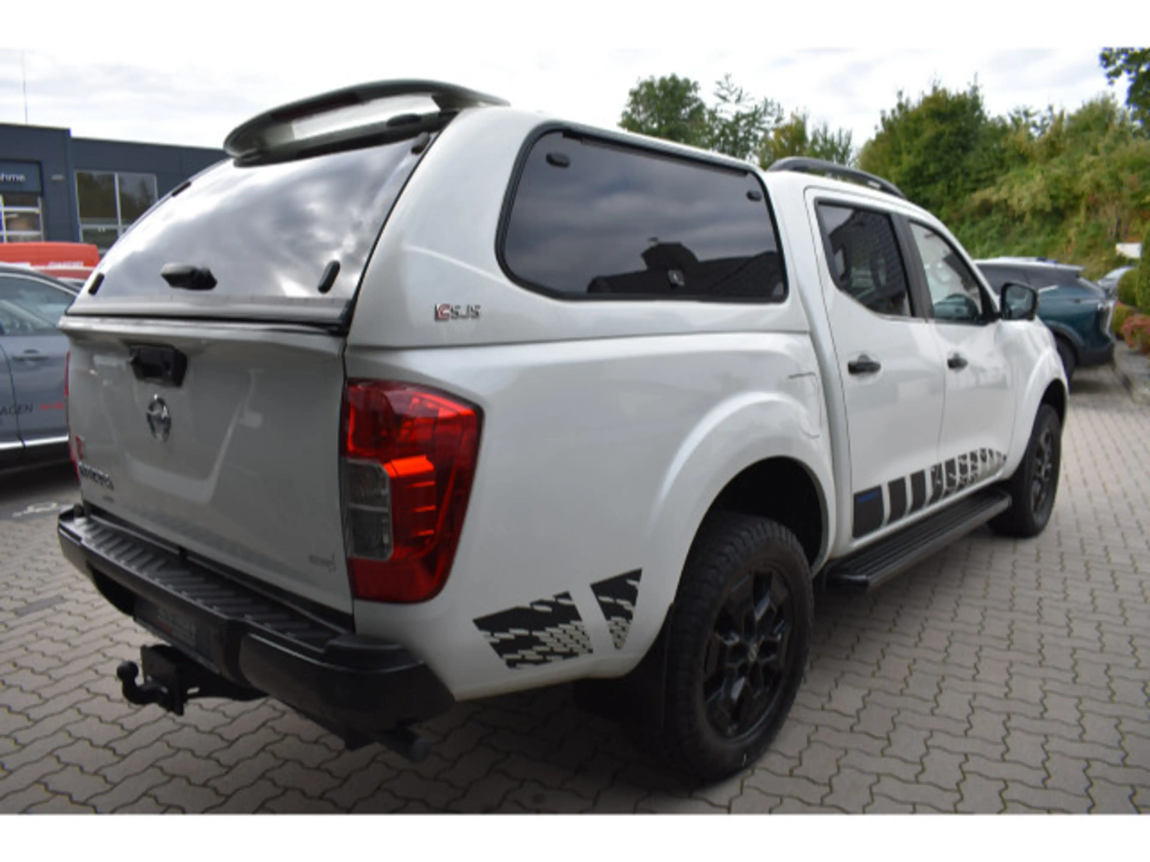 Nissan Navara NP300 N-Guard Double Cab 4x4-Allrad Autom — photo 7