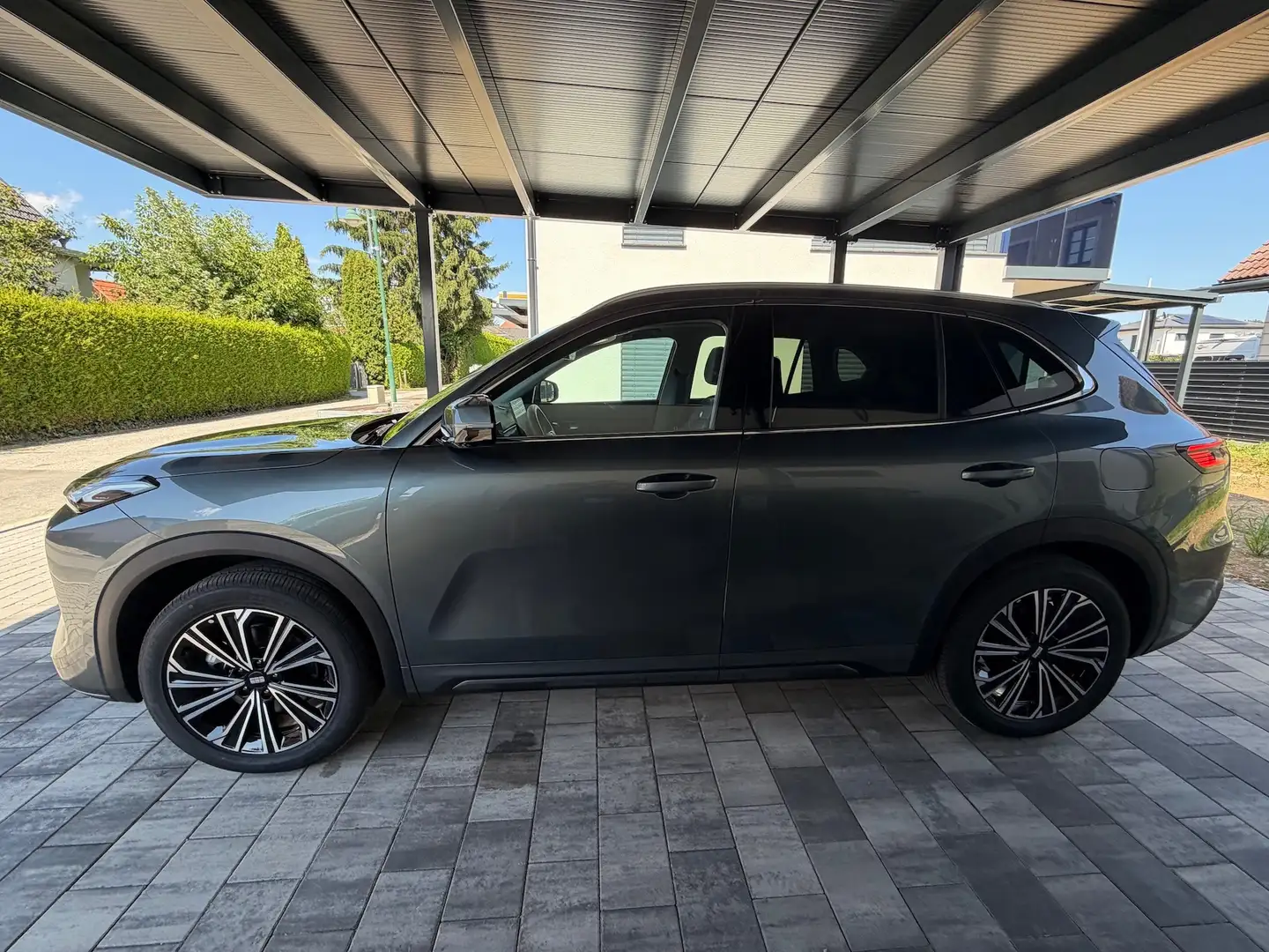 Geely Starray EM-i Launch Edition Max Plug-In Hybrid Neuwagen Grau - 2
