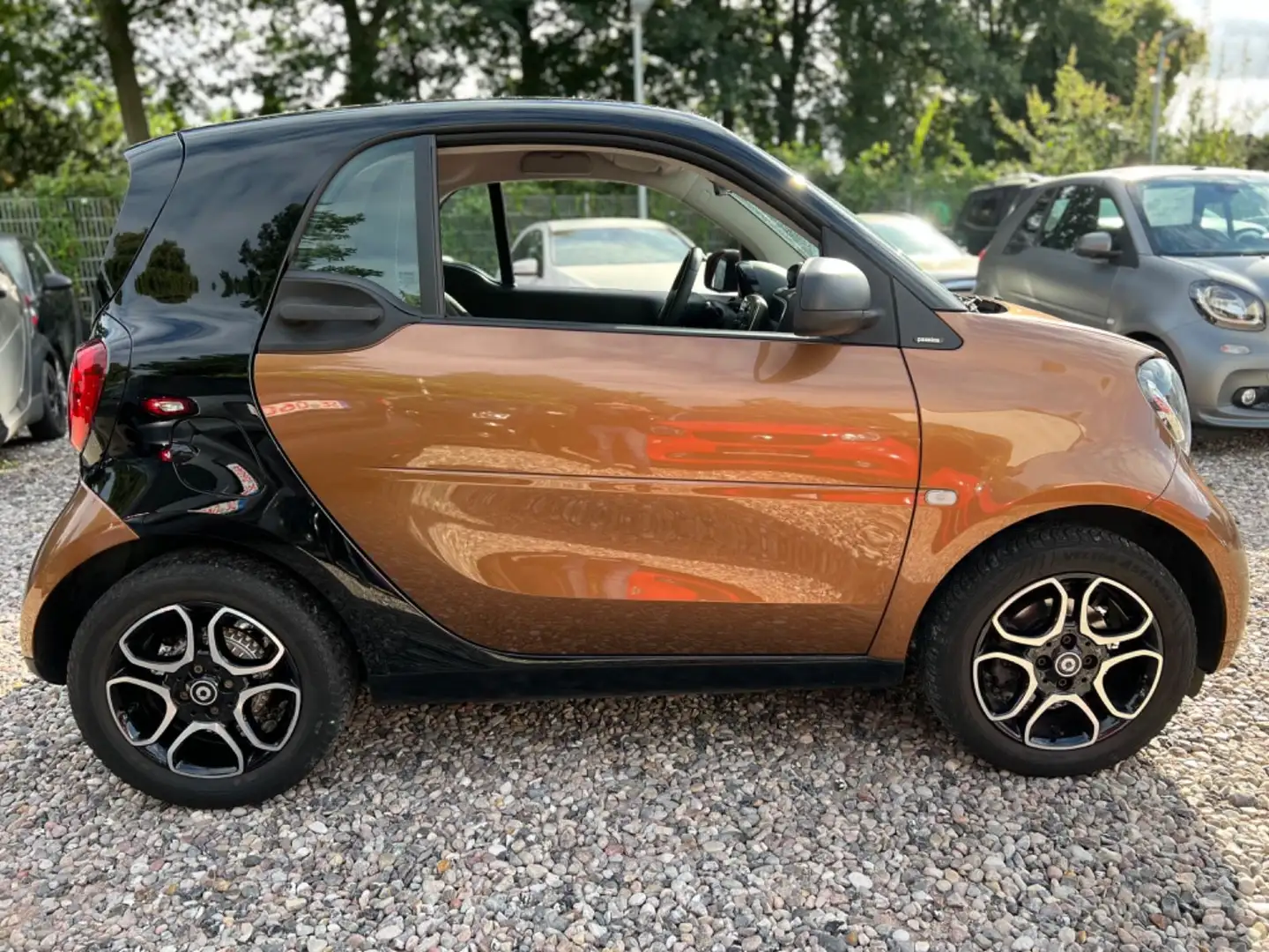 smart forTwo 66kW*PANORAMA*SITZHEIZUNG*PASSION* Braun - 2