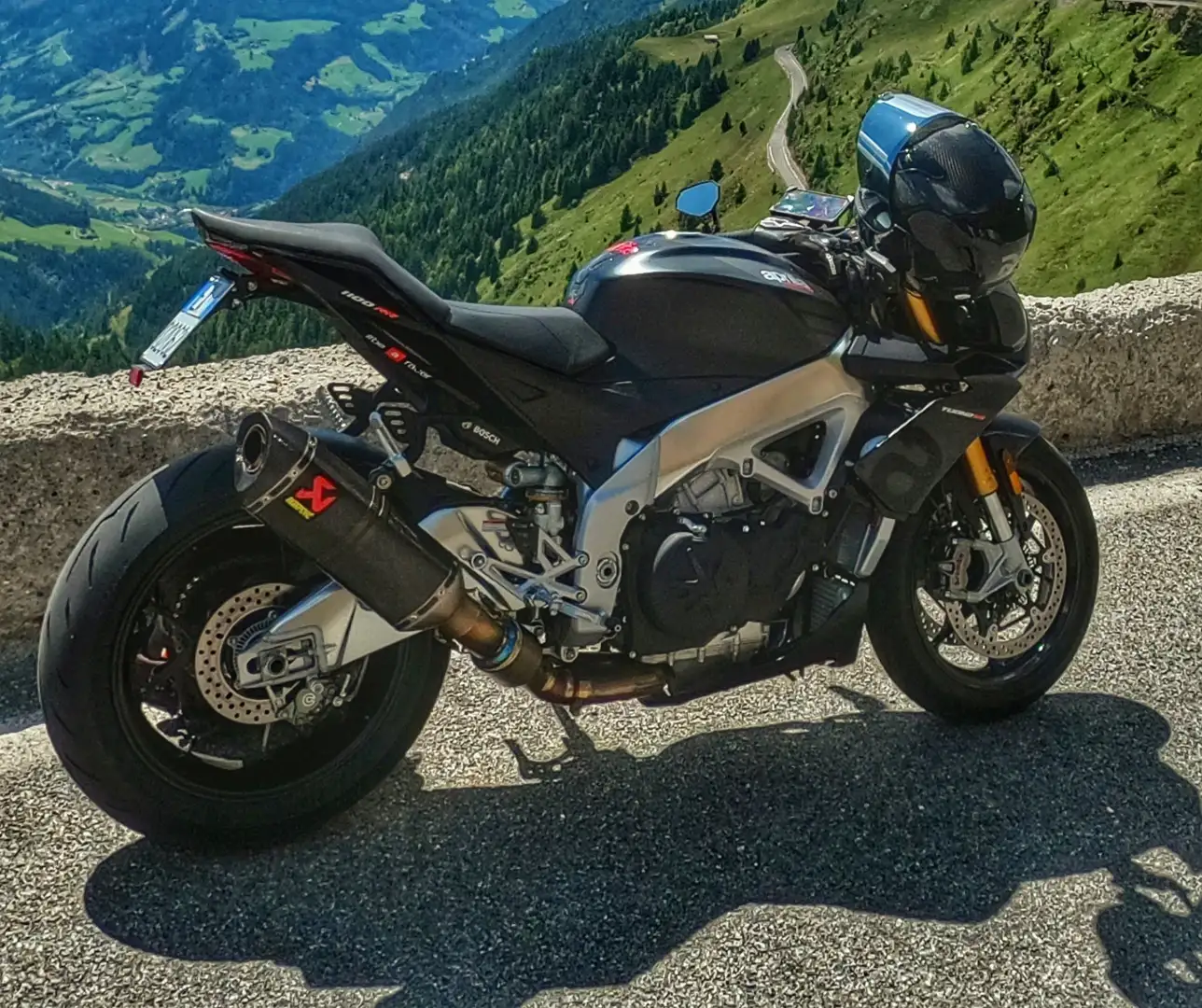 Aprilia Tuono Aprilia Tuono V4 RR Czarny - 1