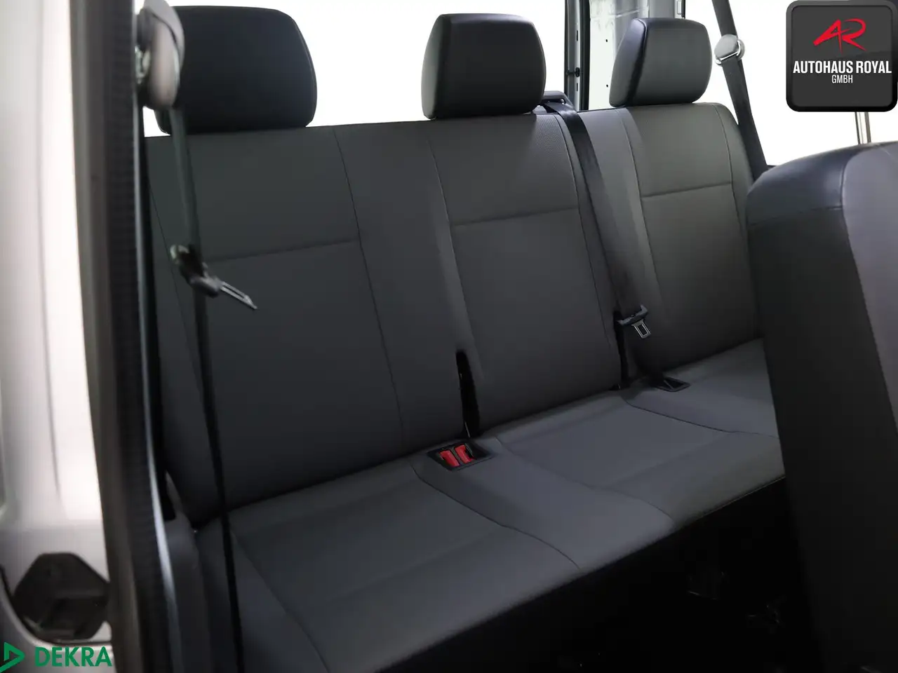 Volkswagen T6 Kombi T6 Kombi T6.1 2.0 TDI 9 SITZE AHK,METALLIC,1.HD 13