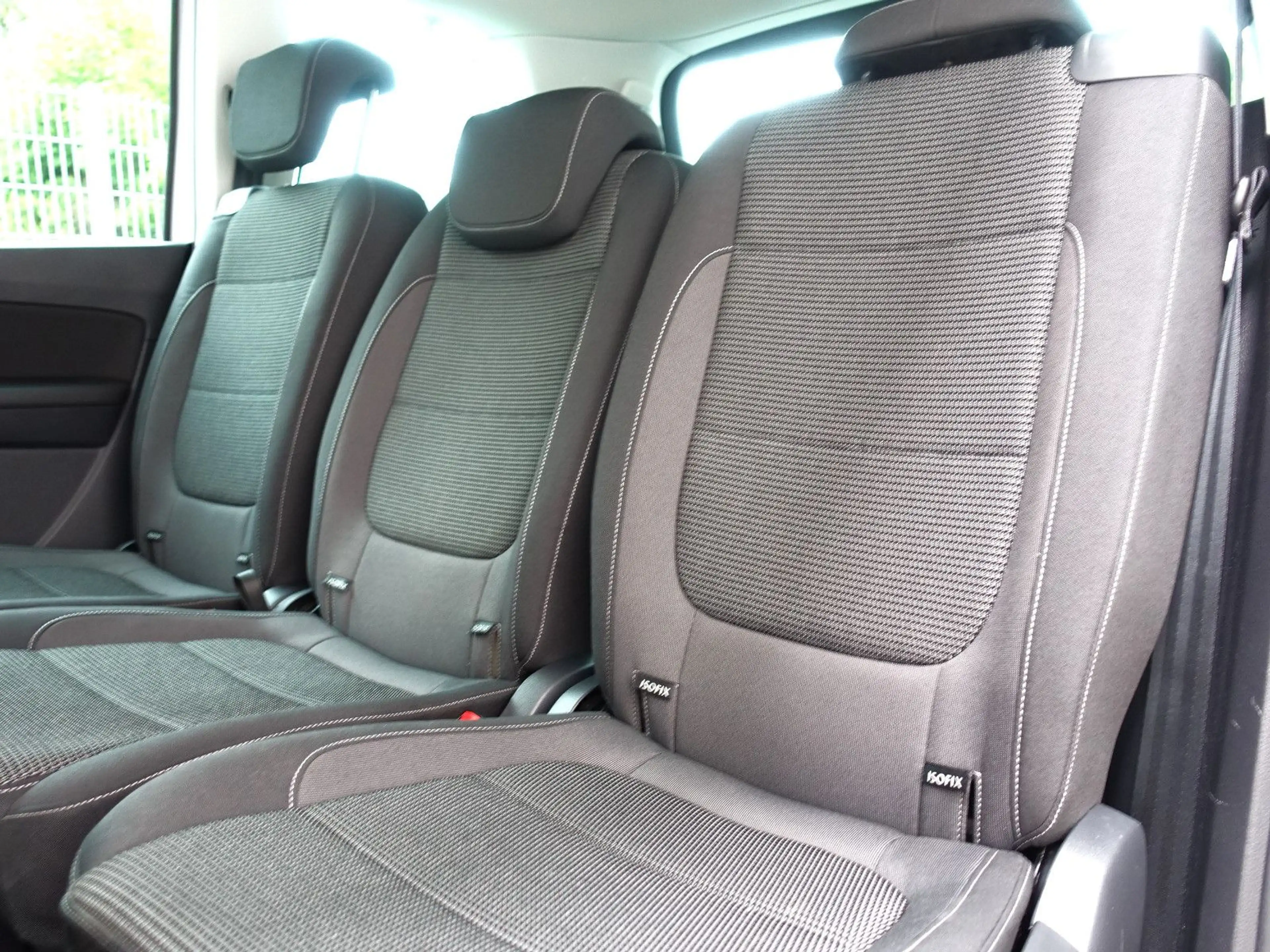 Volkswagen Sharan 1.4 TSI DSG 7-Sitzer*XENON*NAVI*AHK* — photo 11