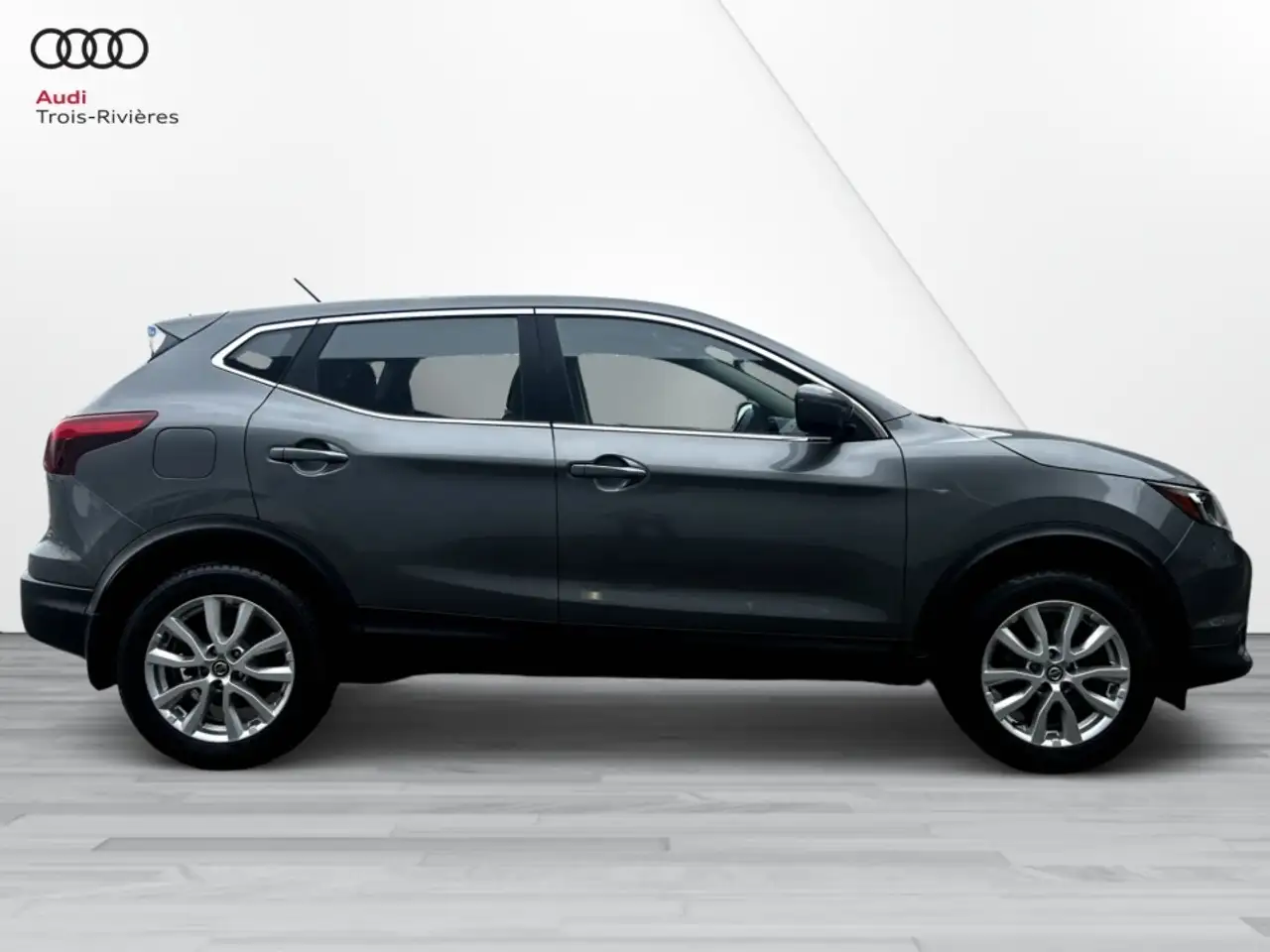 Nissan Qashqai снимка Nissan Qashqai