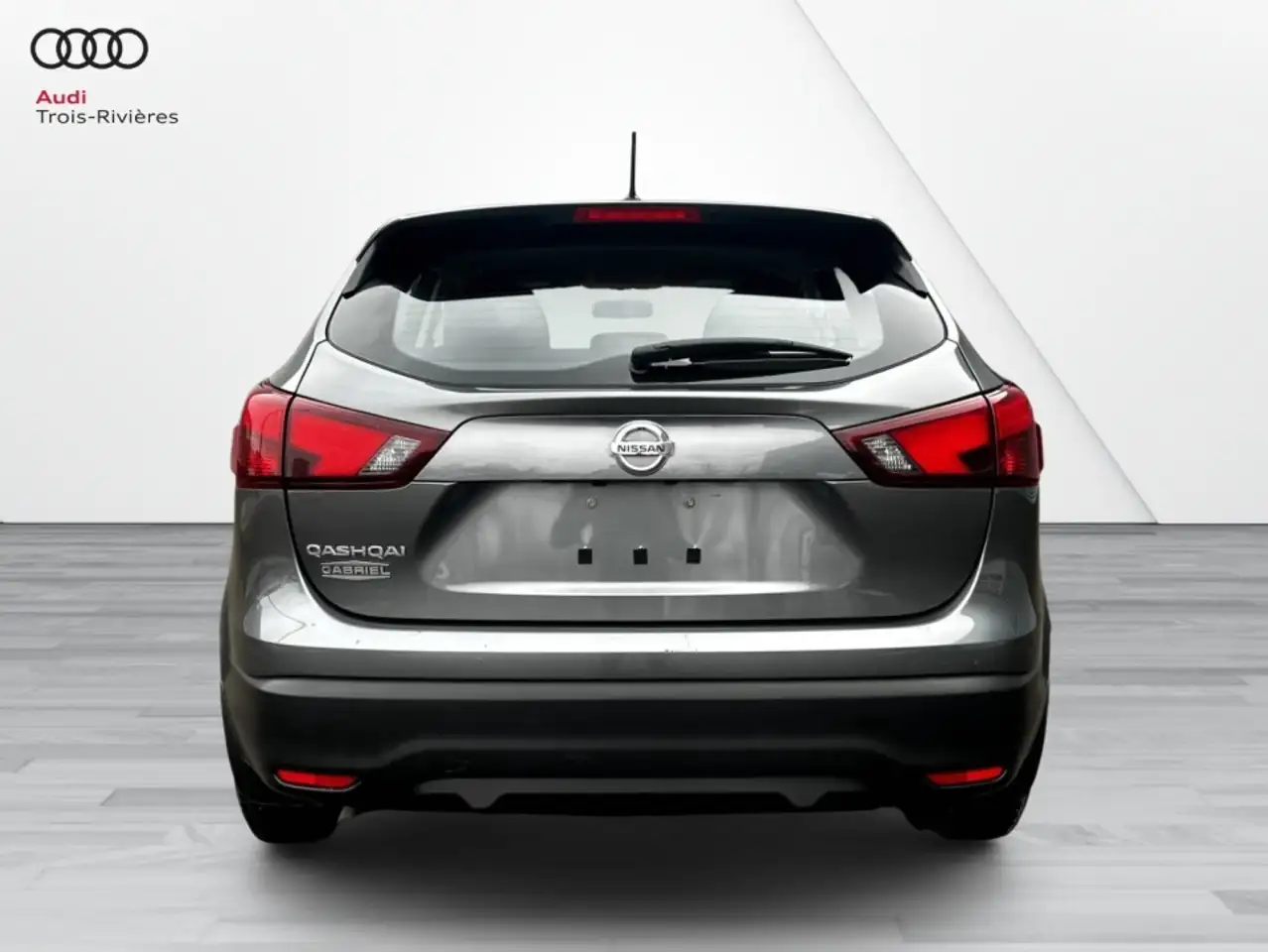 Nissan Qashqai снимка Nissan Qashqai