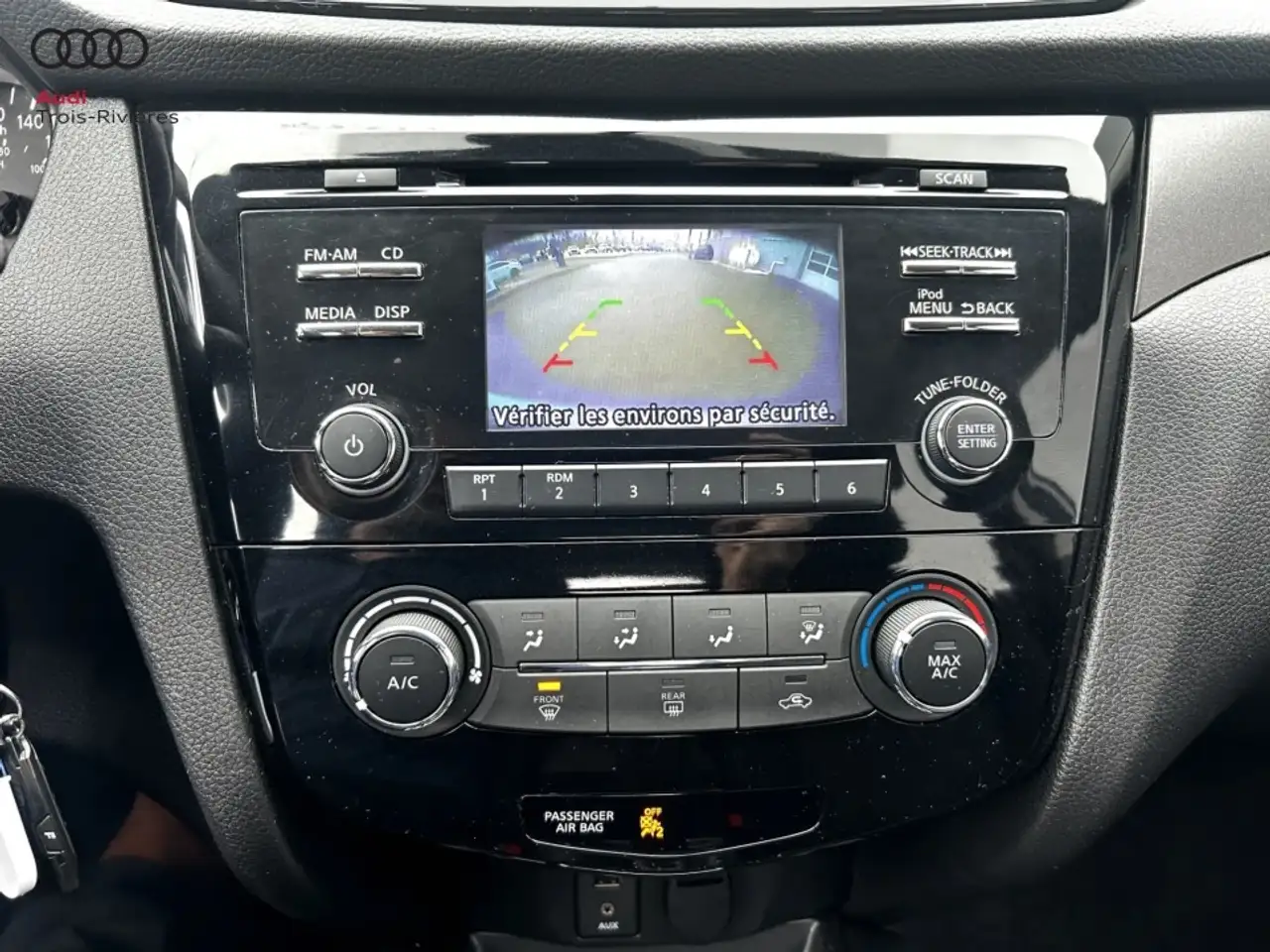 Nissan Qashqai снимка Nissan Qashqai