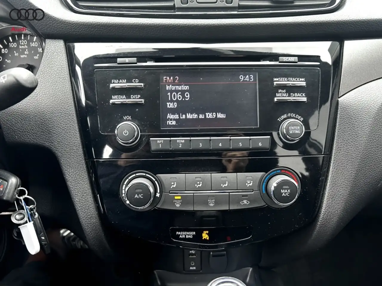 Nissan Qashqai снимка Nissan Qashqai