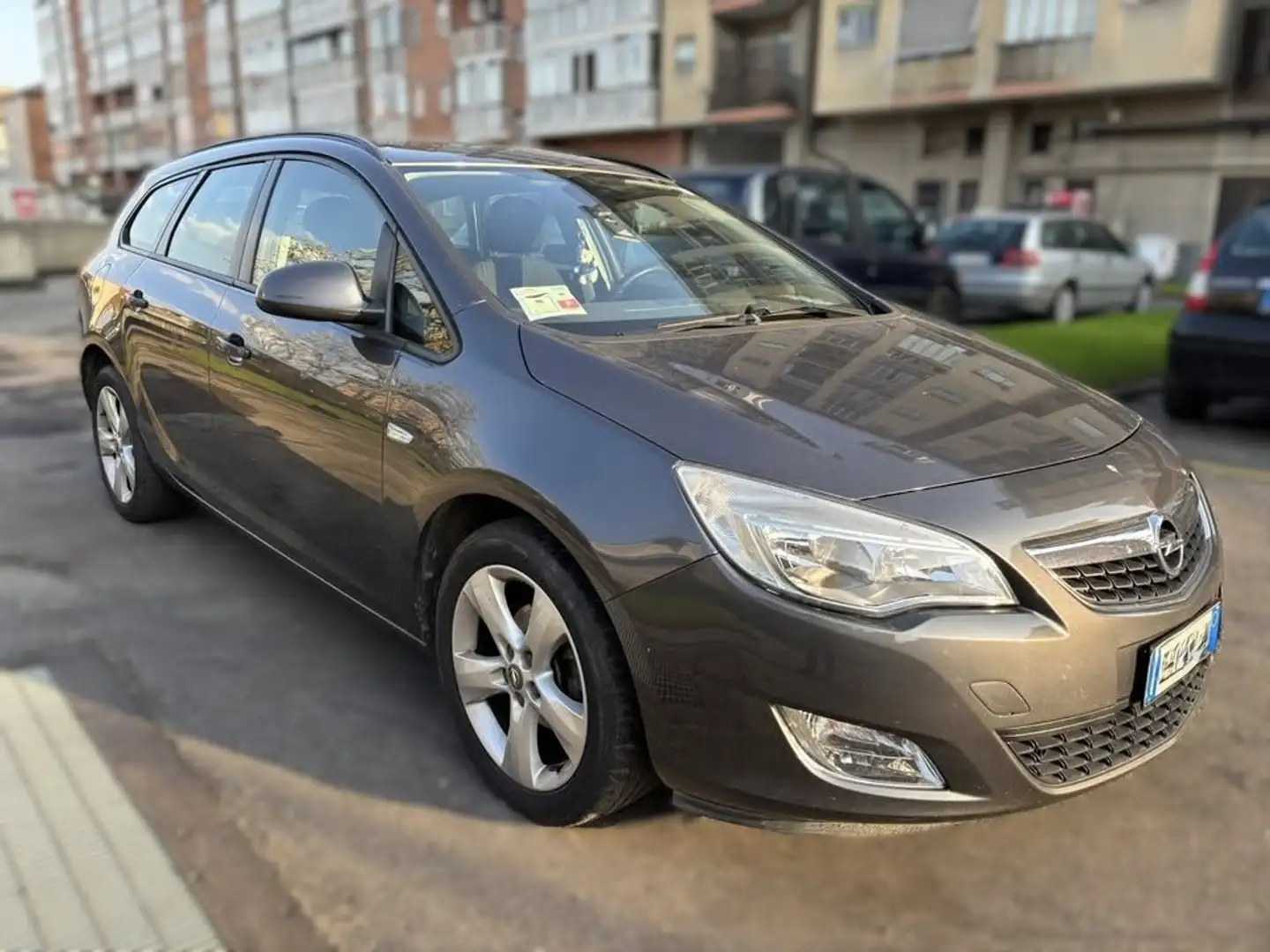 Opel Astra Astra Sports Tourer 1.4 Cosmo 100cv Grigio - 1
