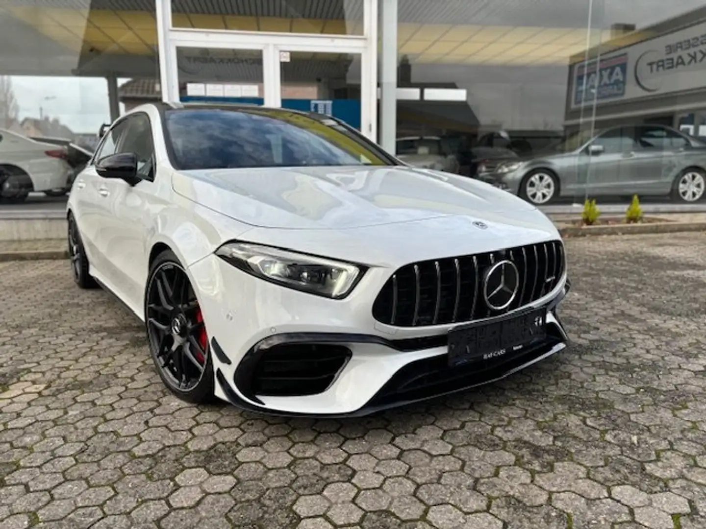 Mercedes-Benz A 45 AMG S 4-Matic+ AERO PACK // PANORAMA // 360°camera! Wit - 2
