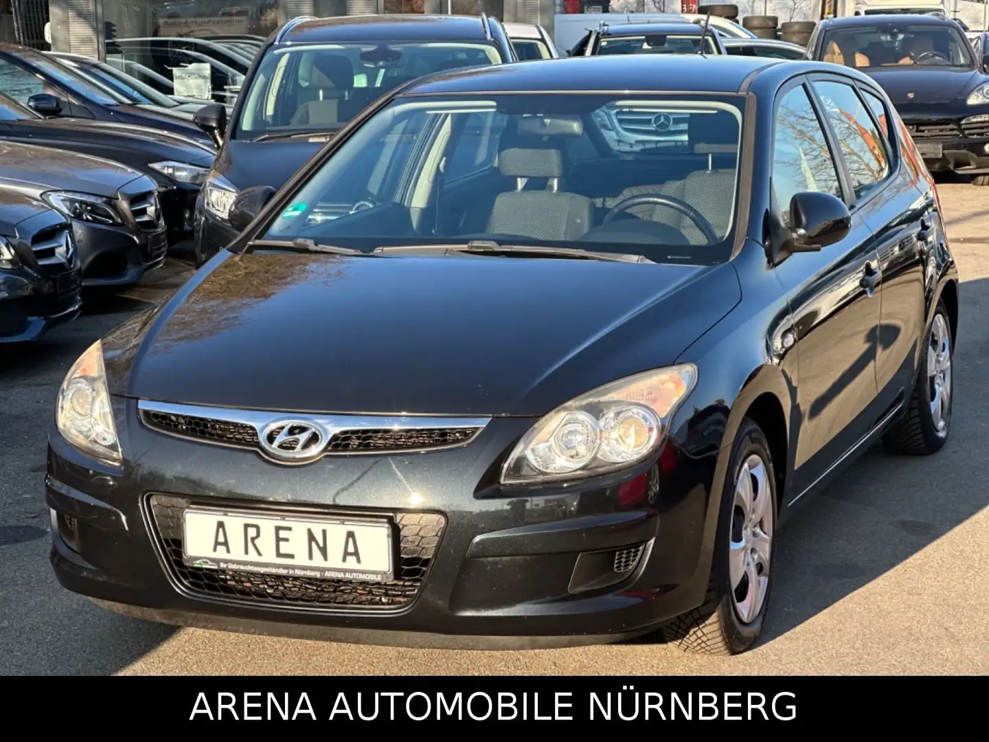 Hyundai i30 1.4 Edition+*Klima* Schwarz - 1