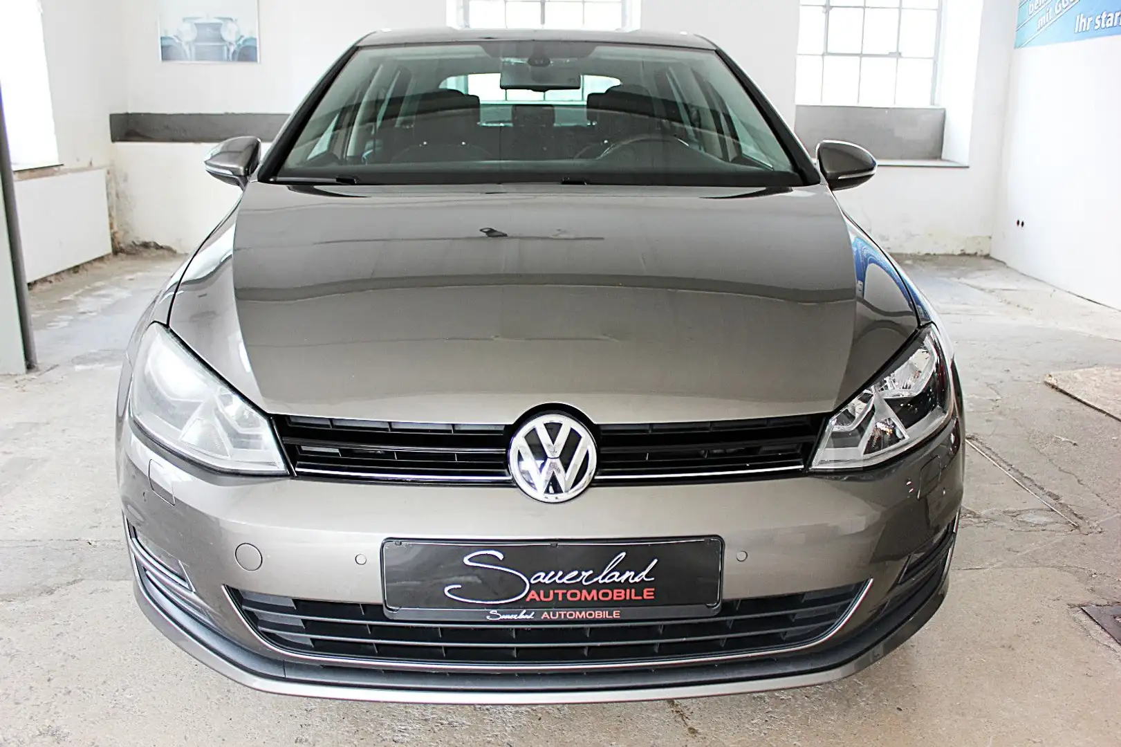Volkswagen Golf VII Lim. Cup BMT KLIMATRONIC PDC SHZ ALU Grau - 2