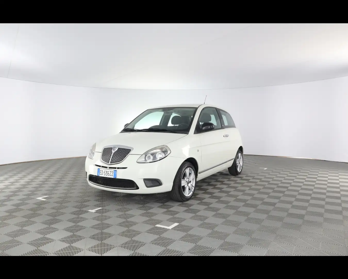 Lancia Ypsilon 3 Porte 1.2  Diva Blanc - 2