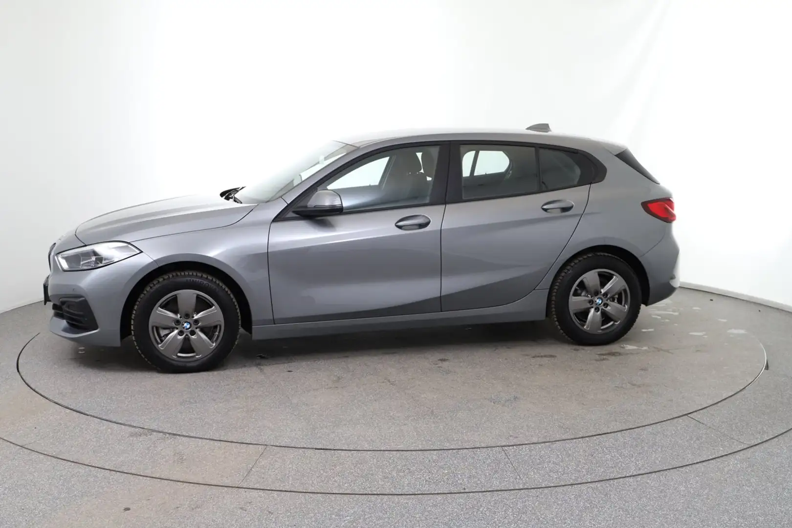 BMW 116 BMW 116d Grau - 2