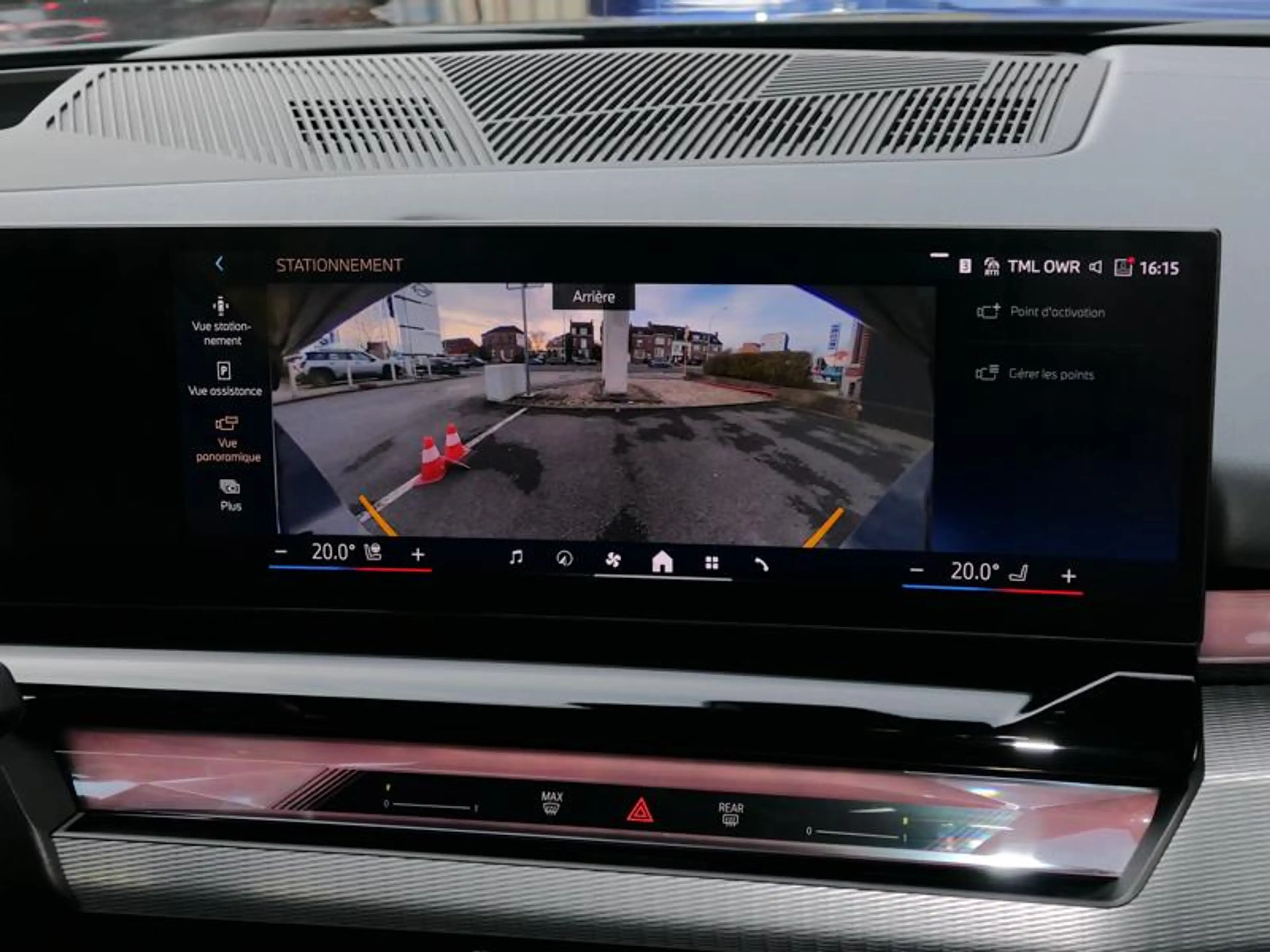 BMW i5 eDrive40 Touring M Sport — photo 15