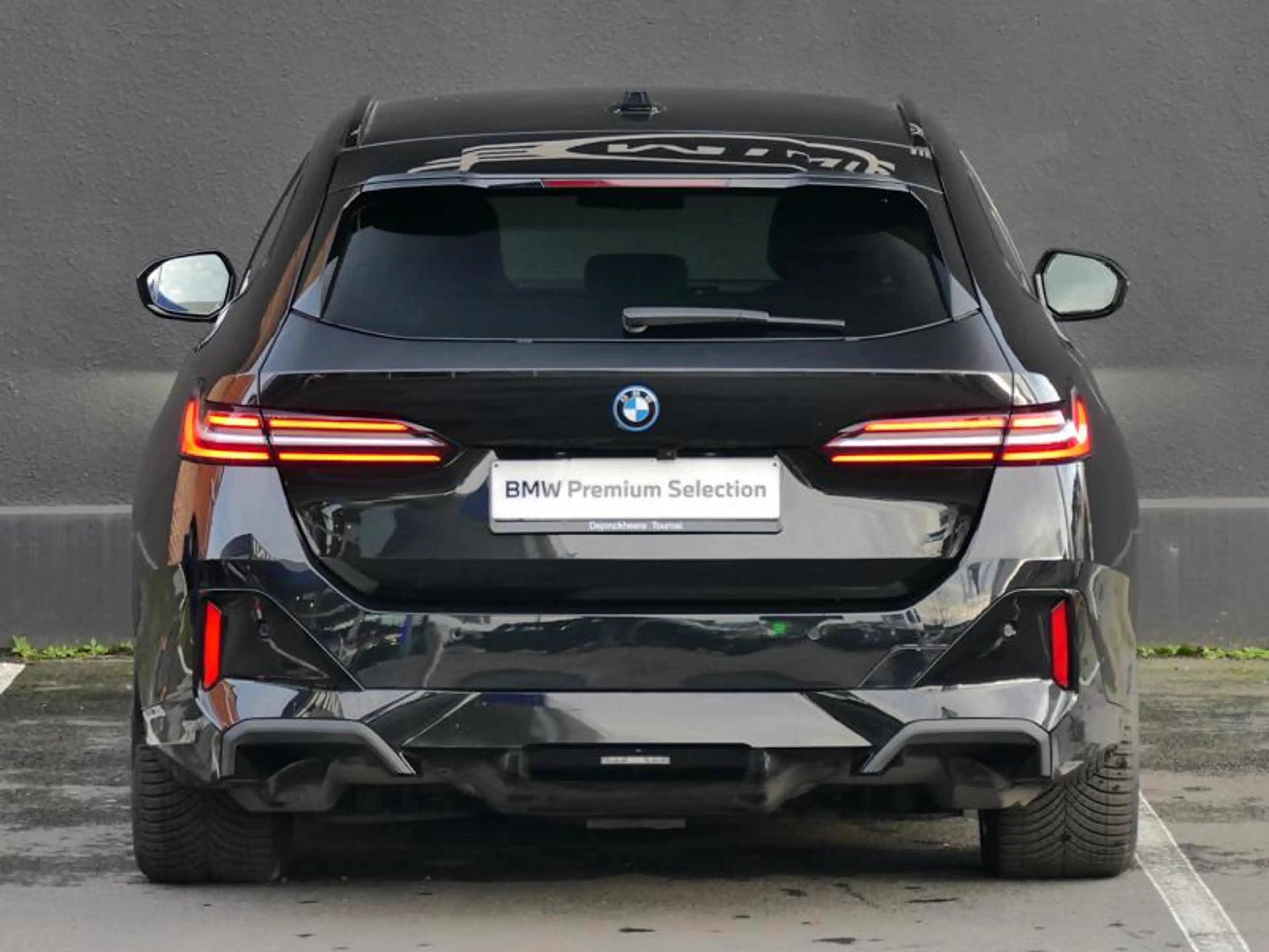 BMW i5 eDrive40 Touring M Sport — photo 4