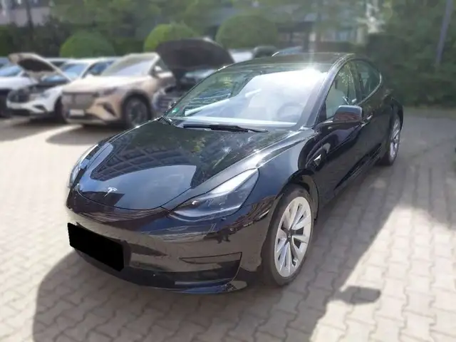 Tesla Model 3 Langstreckenbatterie Long Range Hinterradantrieb