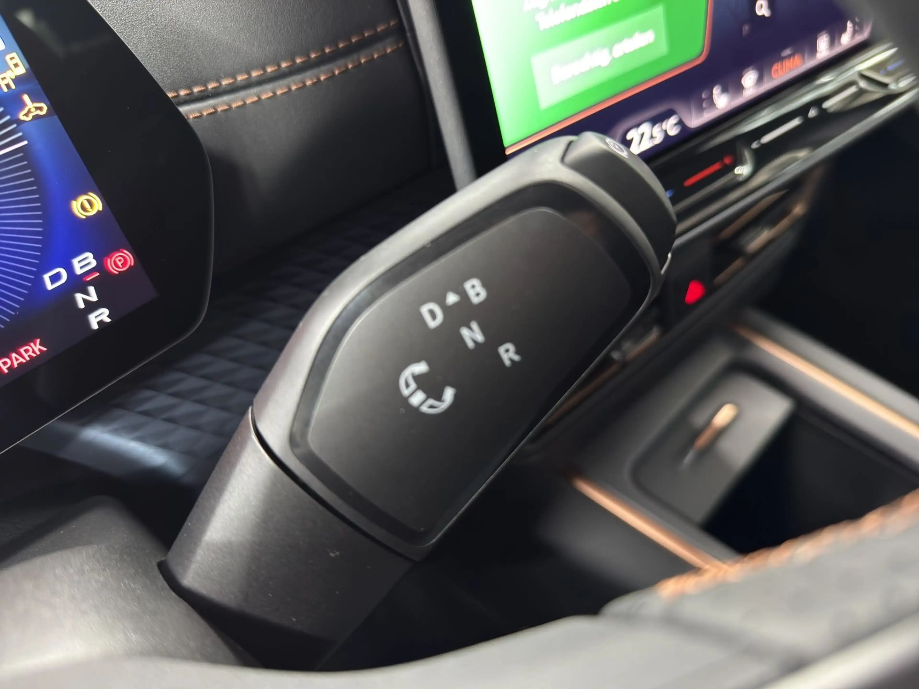 CUPRA Born REAR VIEW NAVI GJR LM19 SITZHZ ACC — photo 11