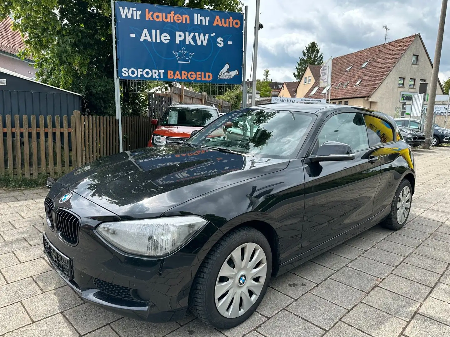 BMW 114 Baureihe 1 Lim. 3-trg. 114 i Schwarz - 1