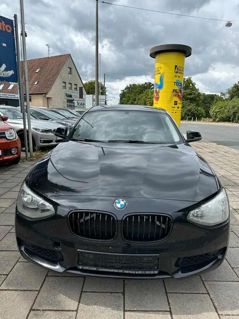 BMW 114 Baureihe 1 Lim. 3-trg. 114 i Schwarz - 2