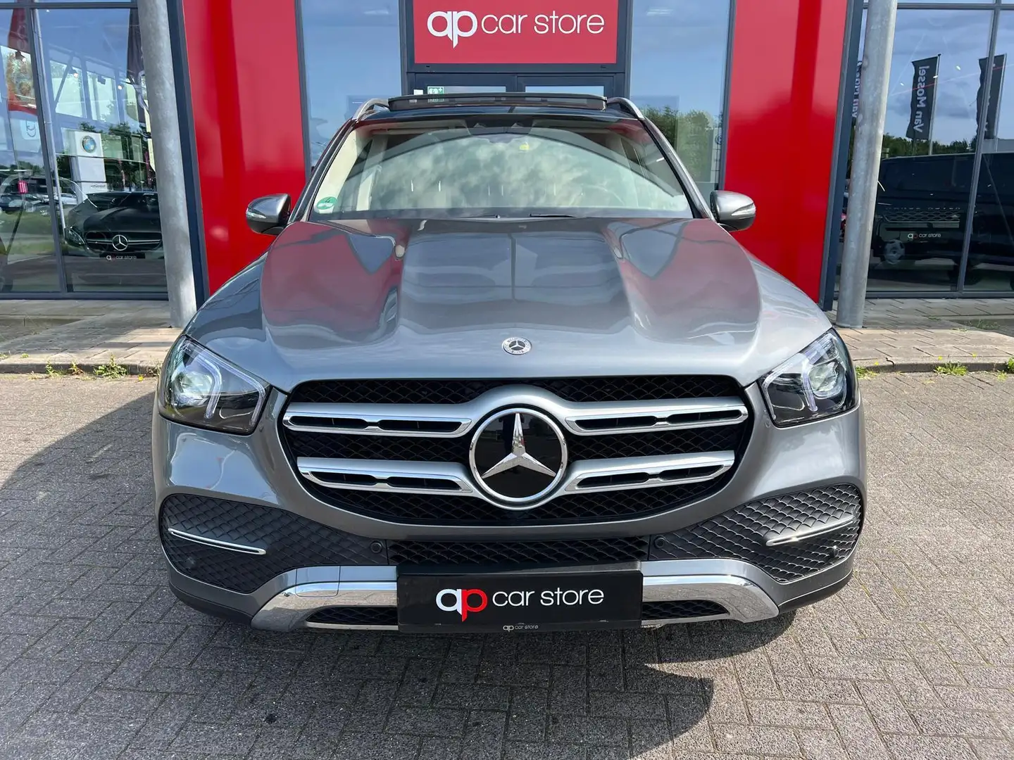 Mercedes-Benz GLE 350 e 4MATIC Grijs - 2