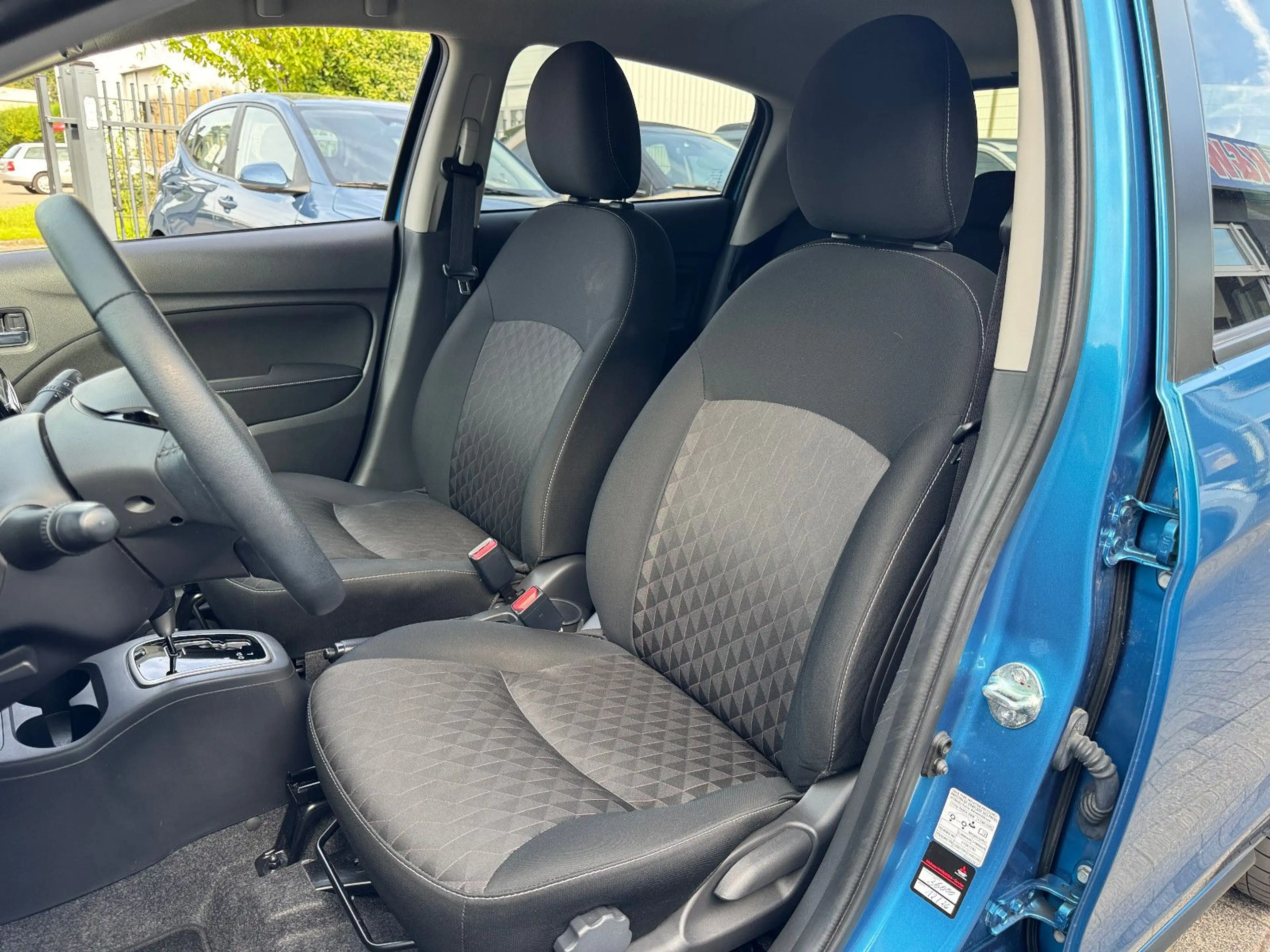 Mitsubishi Space Star Select+ AUTOMATIK NAVI+CAM — photo 8