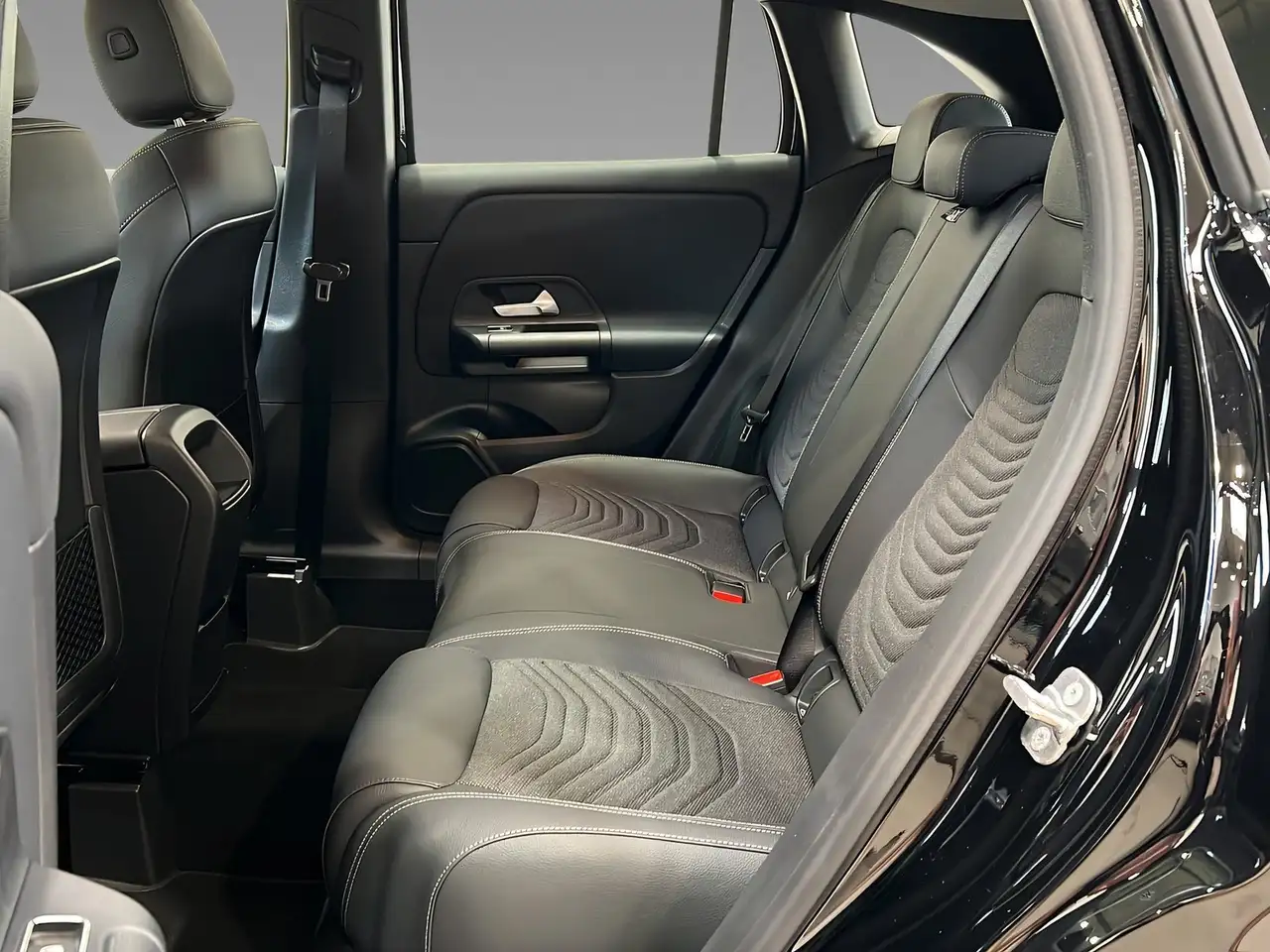 Mercedes-Benz GLA 200 d MBUX+LED+Kamera+SHz+DAB+AHK 10