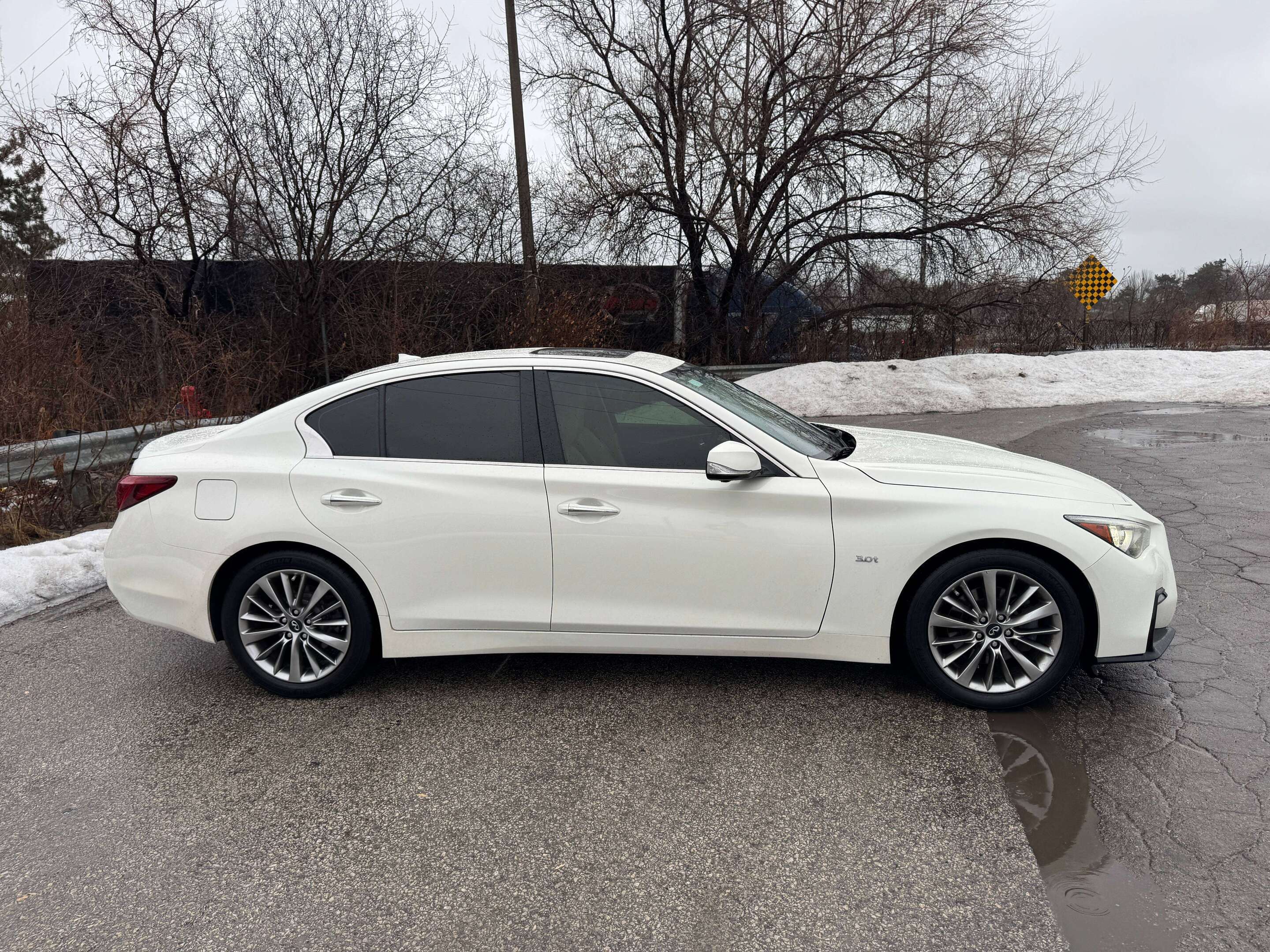 2018 Infiniti Q50 3.0t LUXE — снимка 1