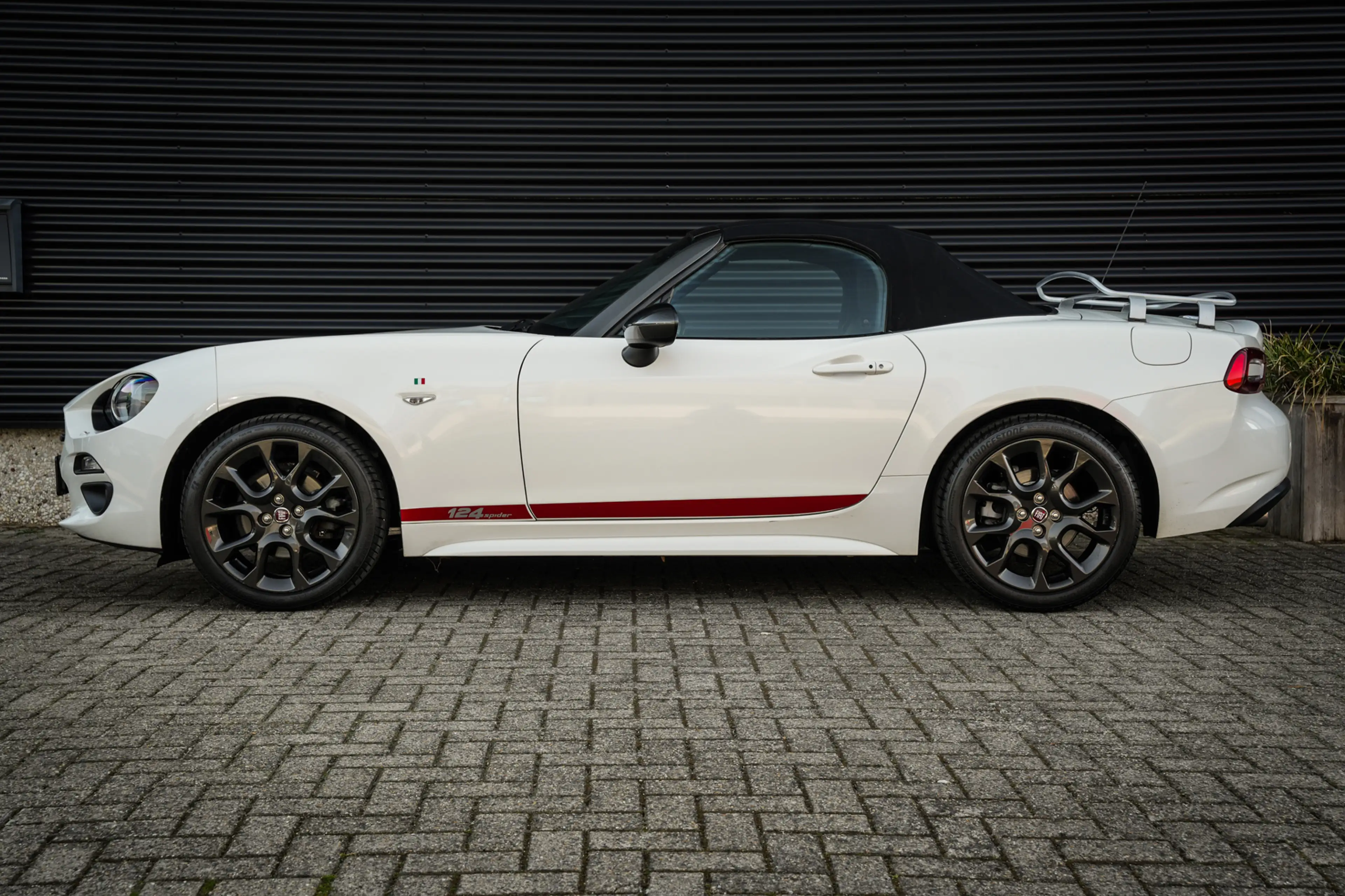 Fiat 124 Spider 1.4 MultiAir Turbo Automaat | Navigatie | Parelmoe — photo 14