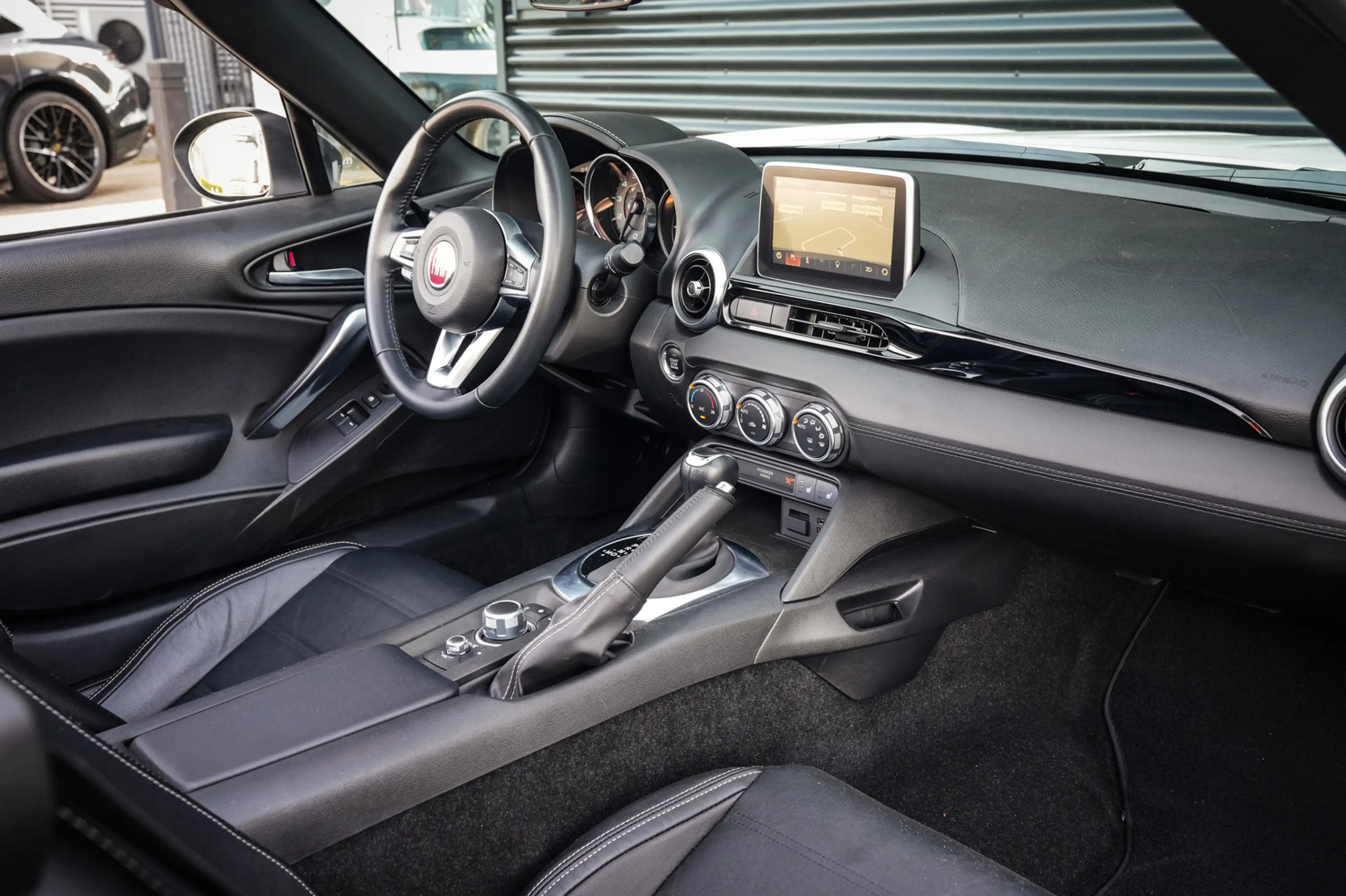 Fiat 124 Spider 1.4 MultiAir Turbo Automaat | Navigatie | Parelmoe — photo 13