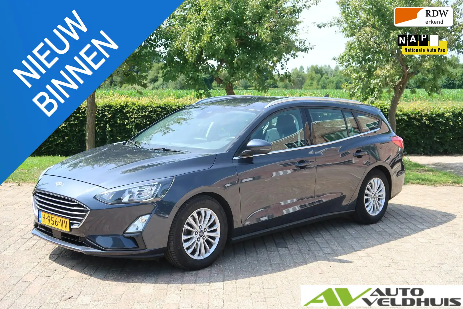 Ford Focus Wagon 1.0 EcoBoost Titanium Business Trekhaak, rij Bleu - 1