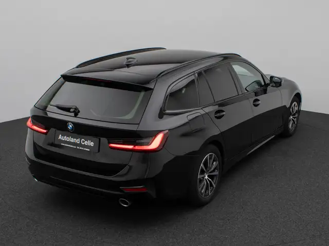 BMW 3 Series view 7