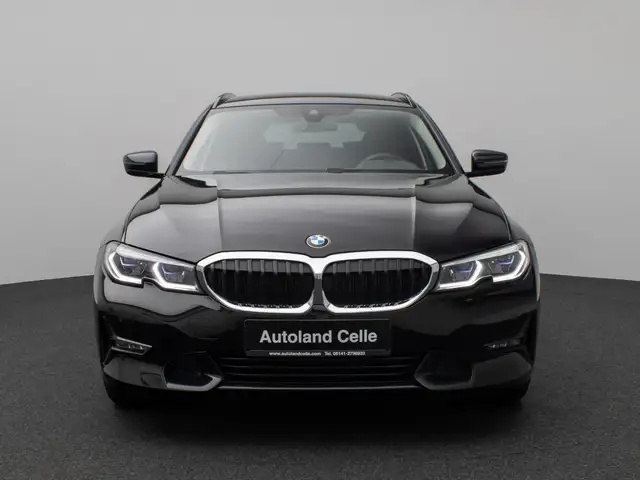 BMW 3 Series view 2