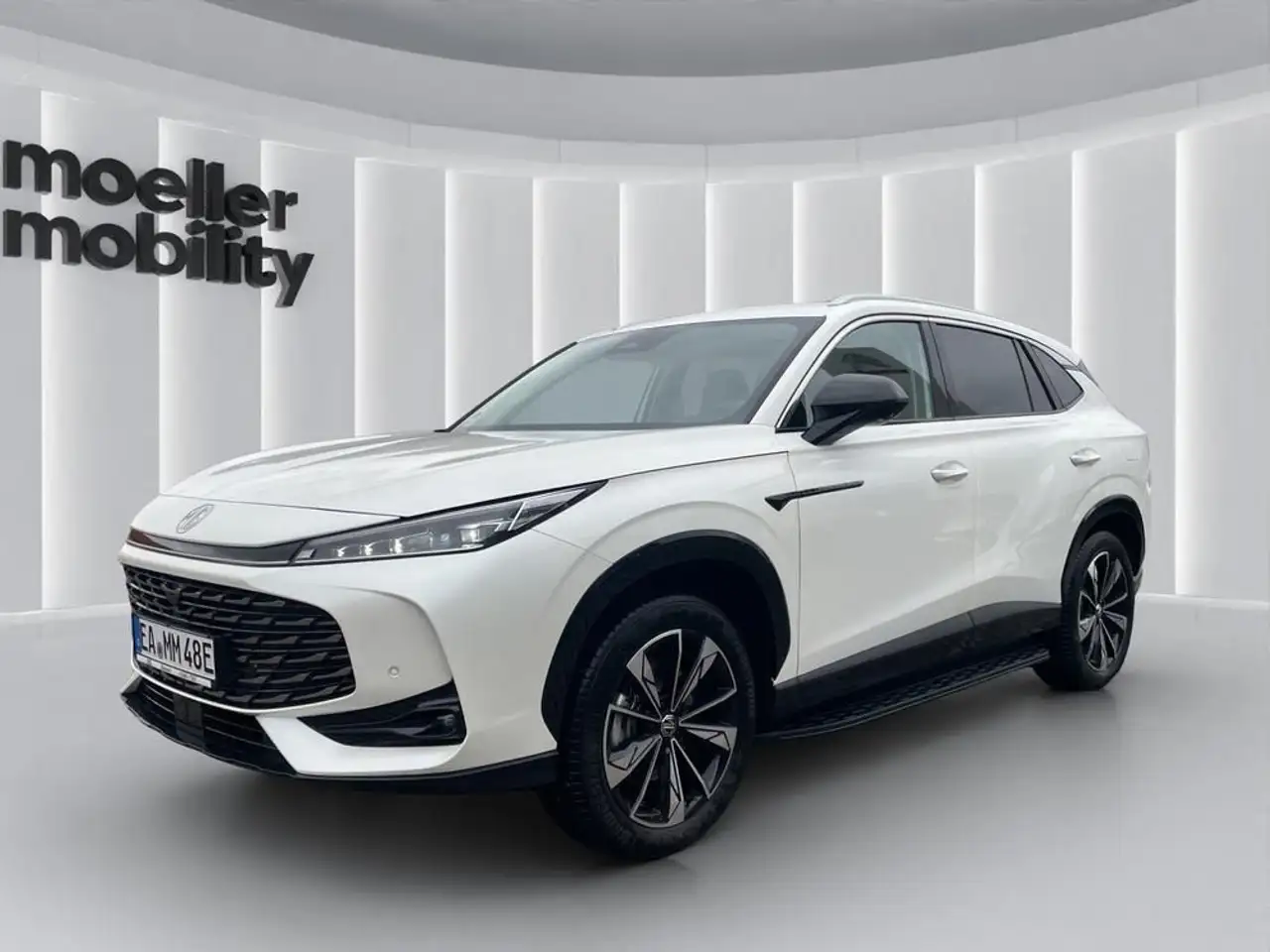 MG HS PHEV Luxuy Plugin MY25/5 bis zu 100km elektr — photo 1 of 15