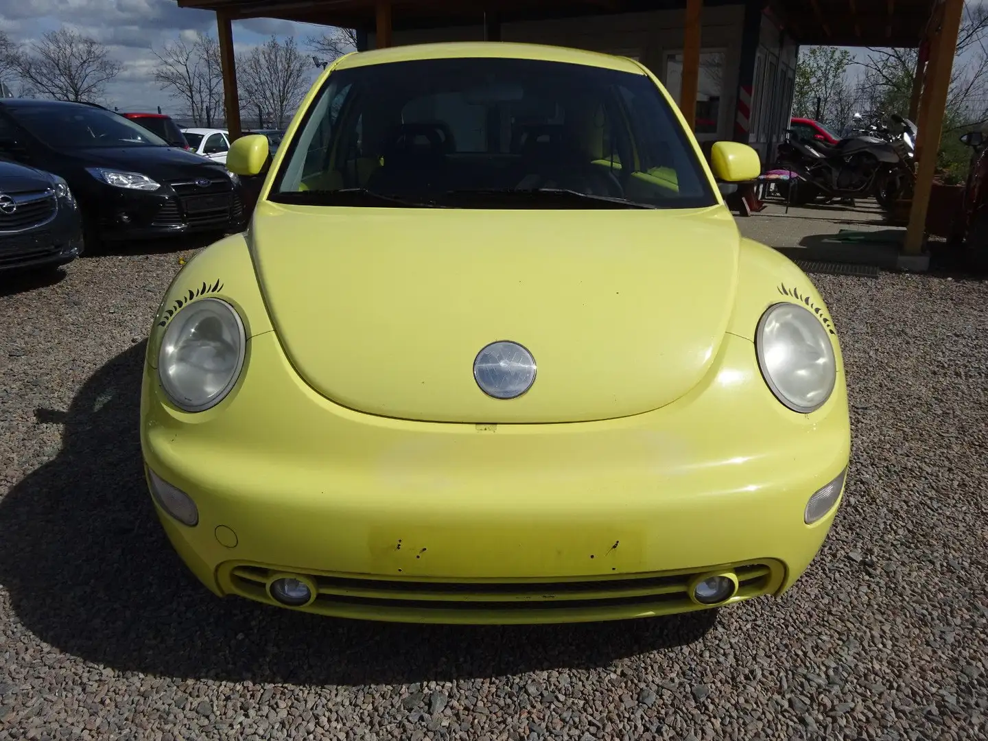 Volkswagen New Beetle 2.0 Żółty - 2