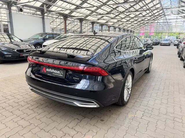 Audi A7 view 5