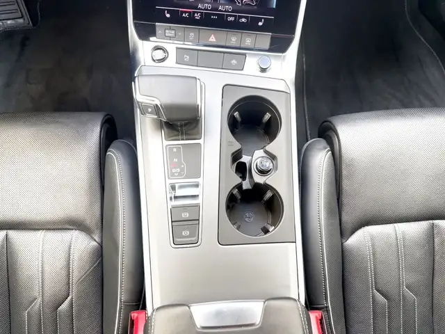 Audi A7 view 13