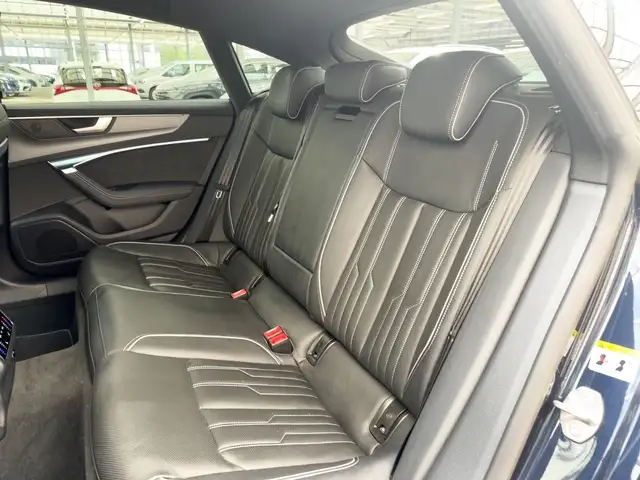 Audi A7 view 15