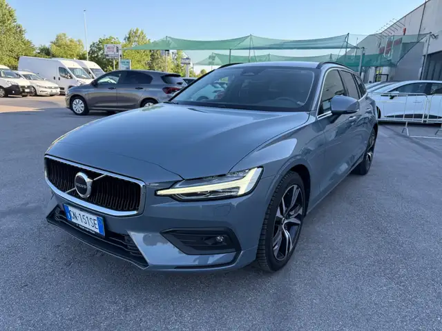 Volvo V60 V60 B4 (d) automatico Core