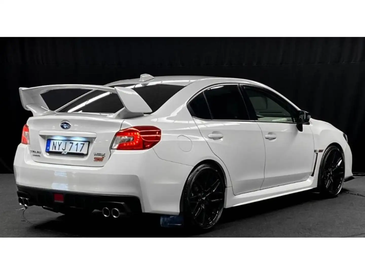 Subaru WRX 12  2.5 300 S AILERON Blanc - 2