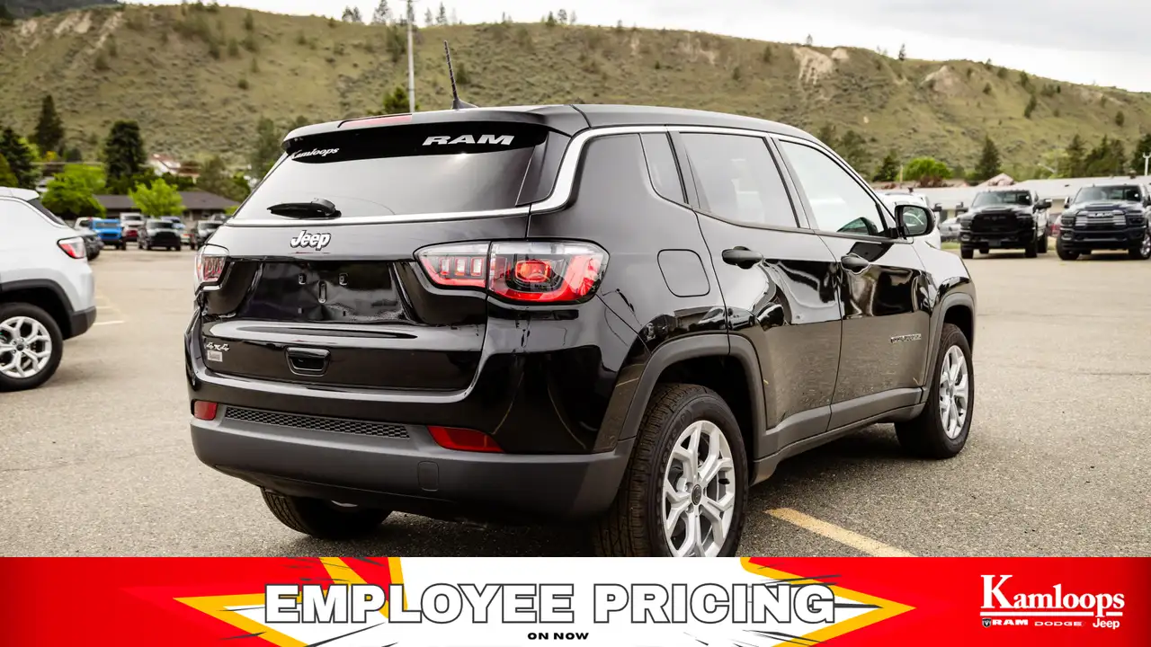 Jeep Compass photo Jeep Compass