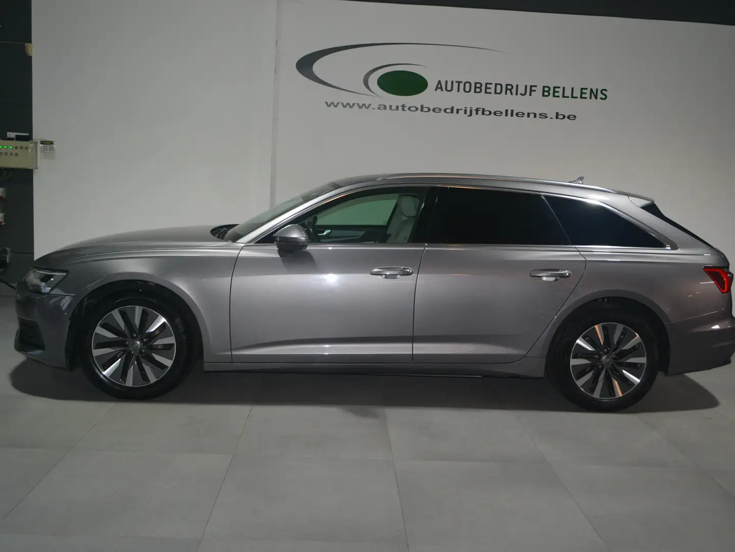 Audi A6 A6 Avant 40 TDI quattro S tronic / NAVI +360° Gris - 1