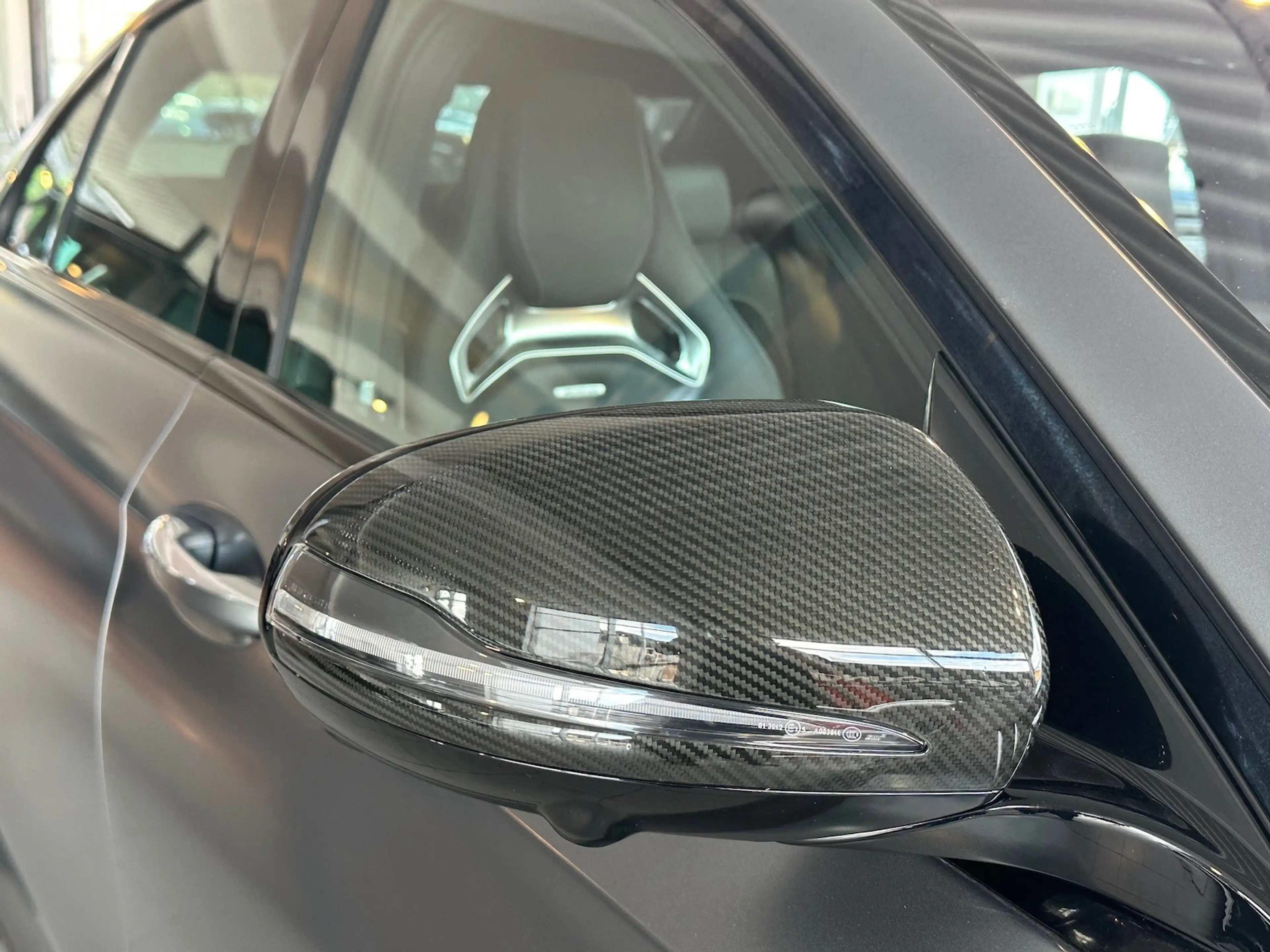 Mercedes-Benz E 63 AMG S 4M+ Keramik|Carbon|Distr|Pano|Perf.Aga|uvm. — photo 10